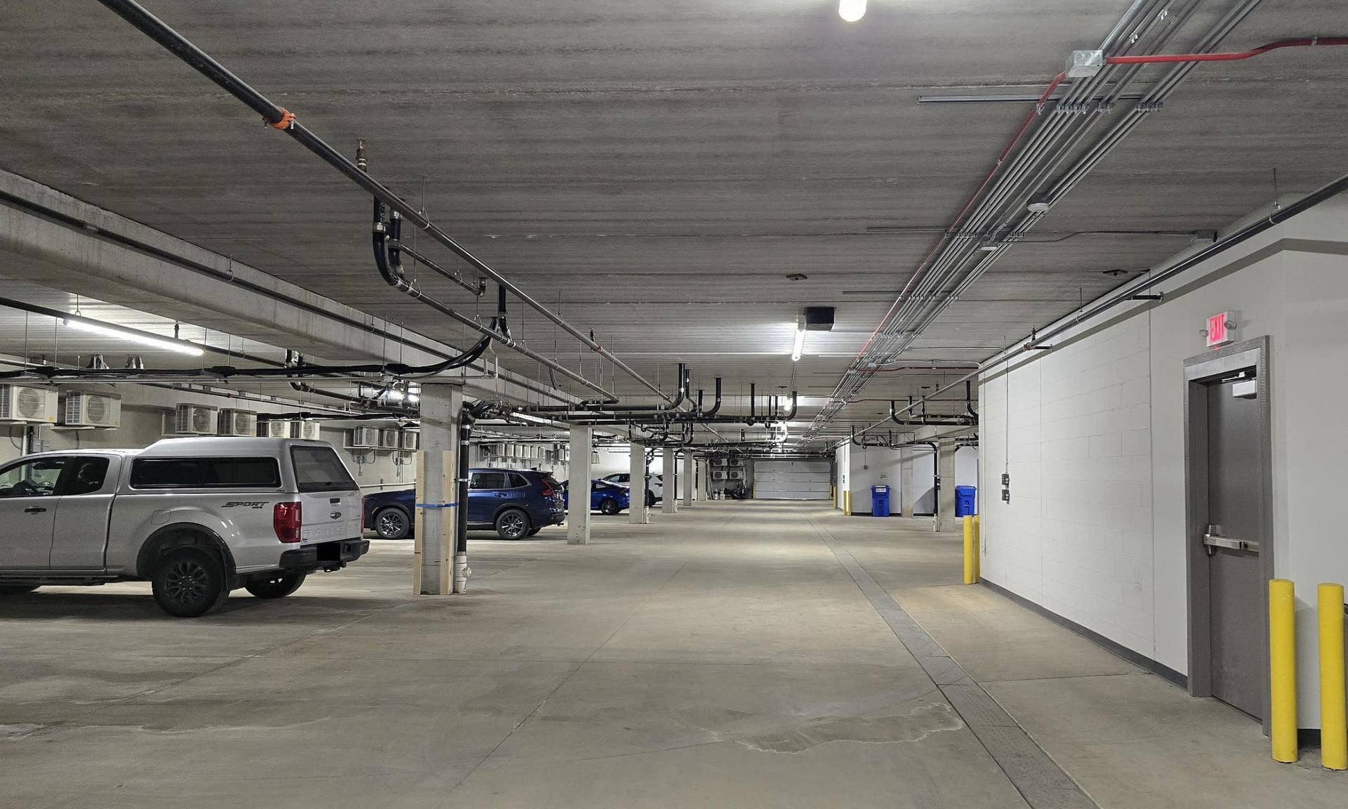 garage1.jpg