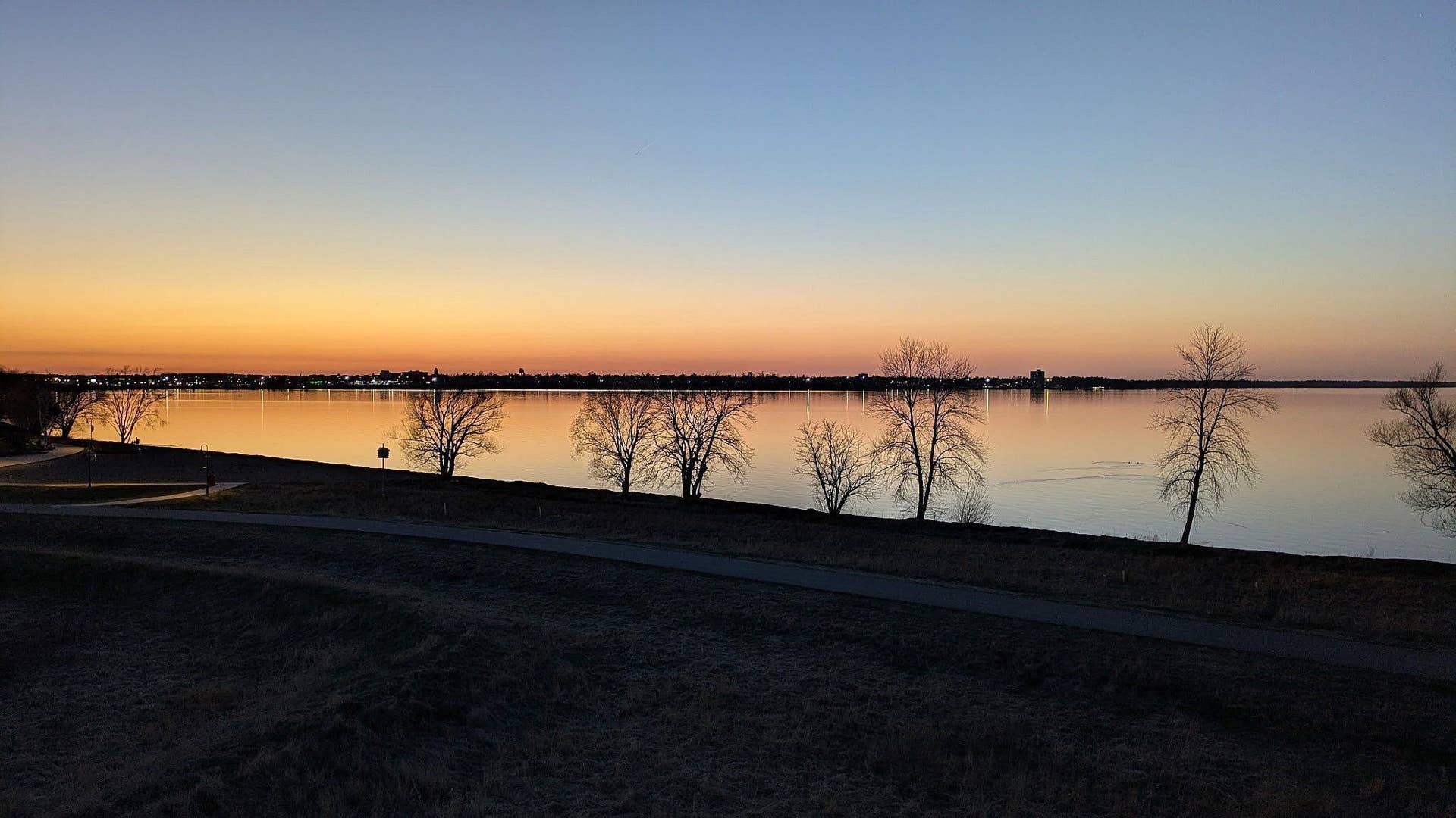 Lake Bemidji sunset.jpg
