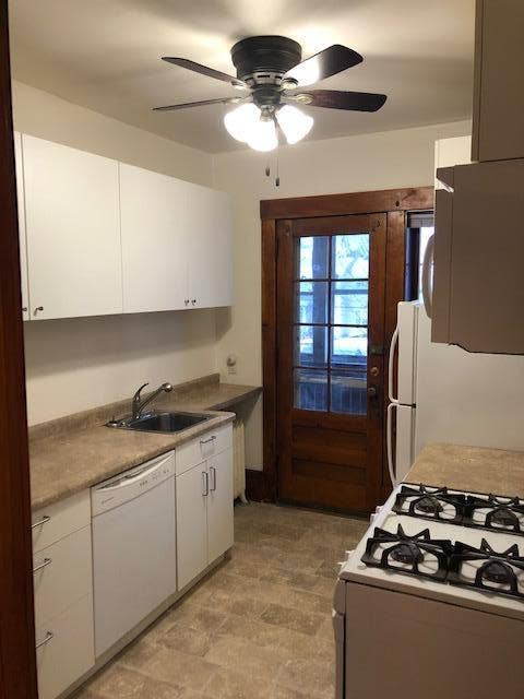 609 Portland Avenue, 101, Saint Paul, MN 55102 Unit 4 - Upper Lvl - Kitchen