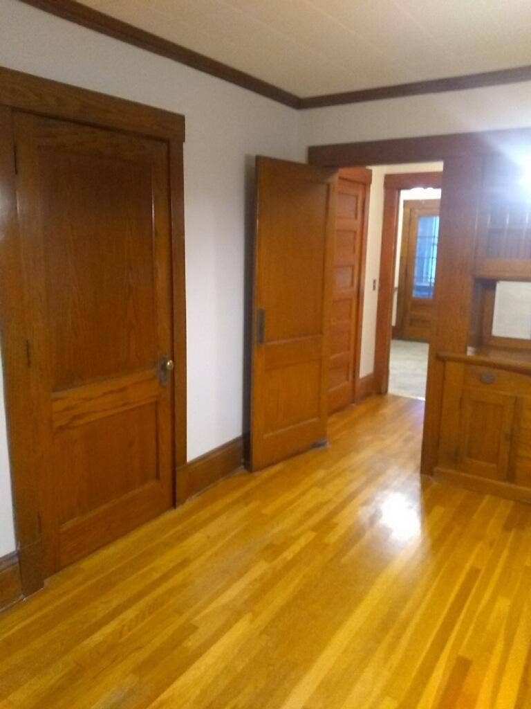 609 Portland Avenue, 101, Saint Paul, MN 55102 Unit 4 - Upper Lvl