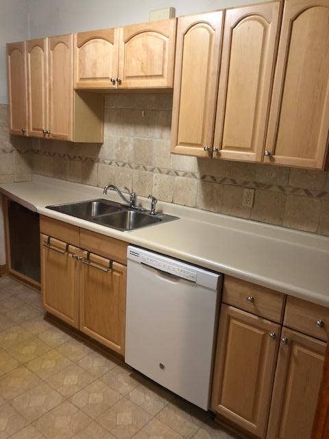 609 Portland Avenue, 101, Saint Paul, MN 55102 Unit 1 - Main Floor