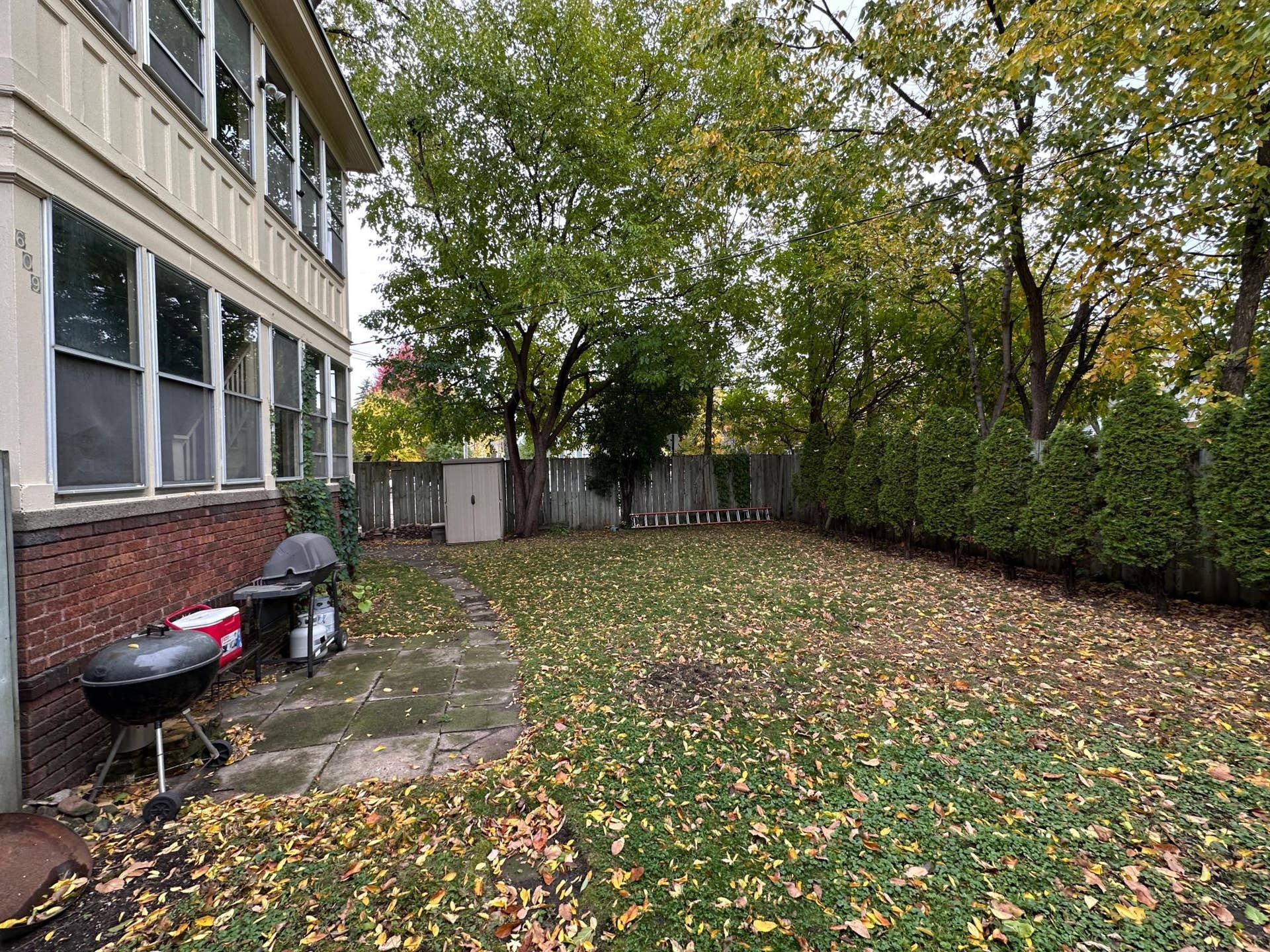 609 Portland Avenue, 101, Saint Paul, MN 55102 Back yard