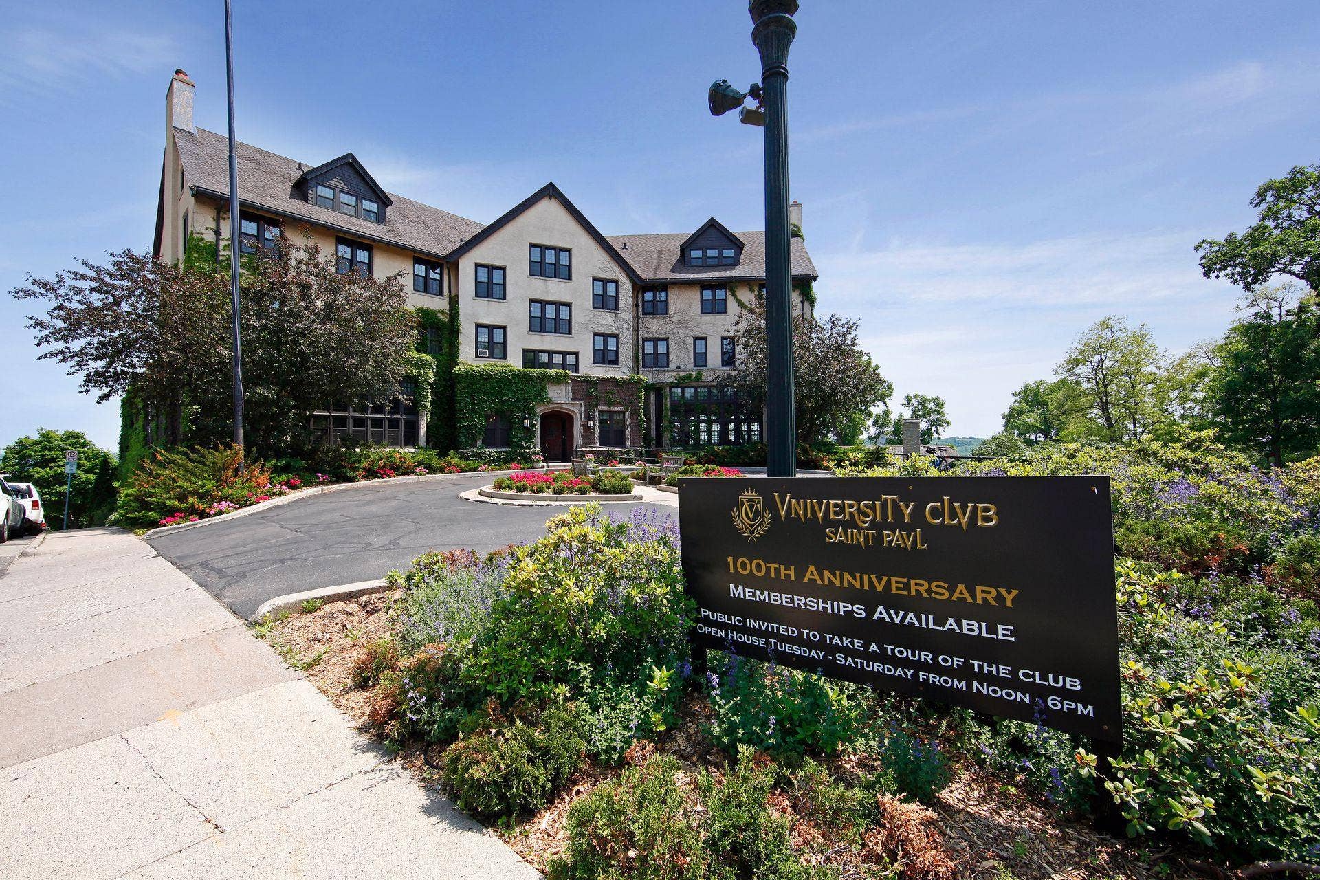 609 Portland Avenue, 101, Saint Paul, MN 55102 University Club
