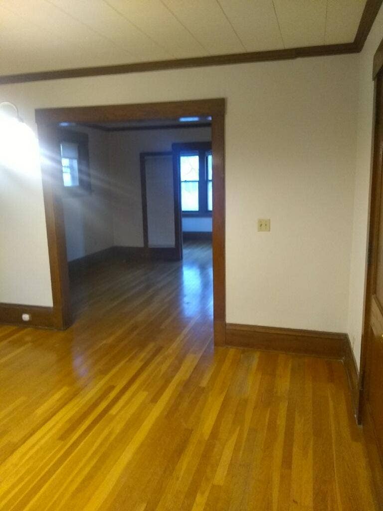 609 Portland Avenue, 101, Saint Paul, MN 55102 Unit 4 - Upper Lvl