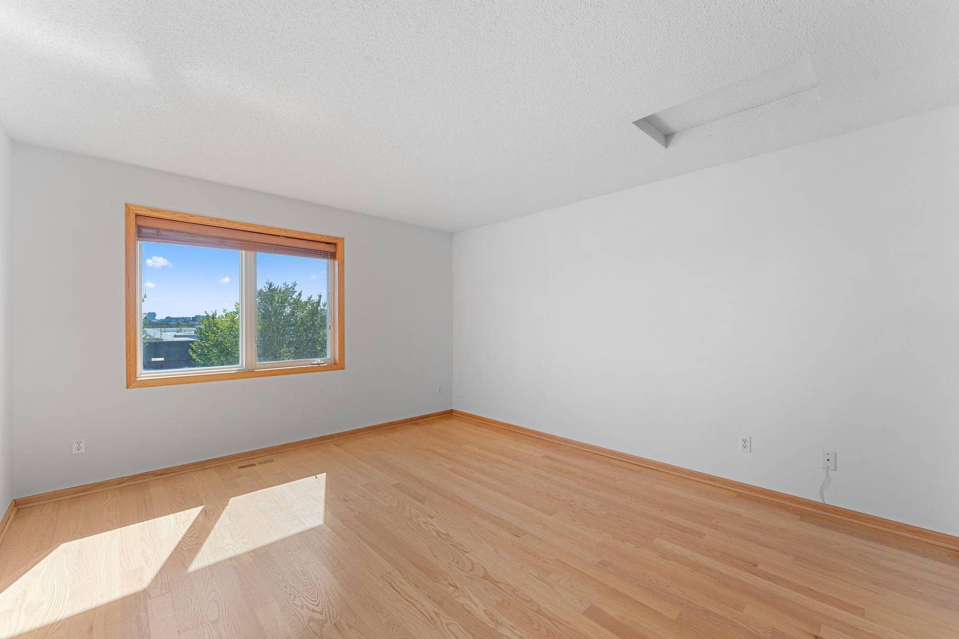 1802 McKinley Street NE, 87, Minneapolis, MN 55418 10.jpg