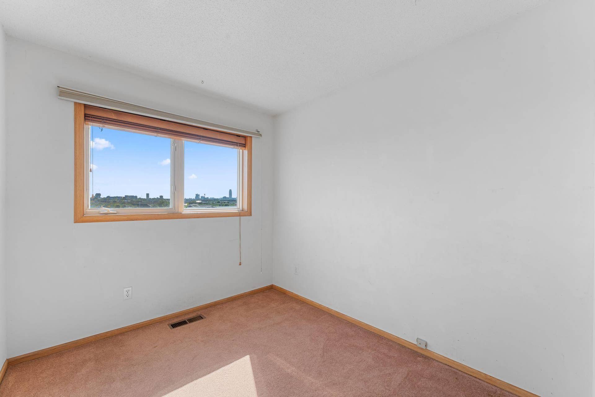 1802 McKinley Street NE, 87, Minneapolis, MN 55418 17.jpg