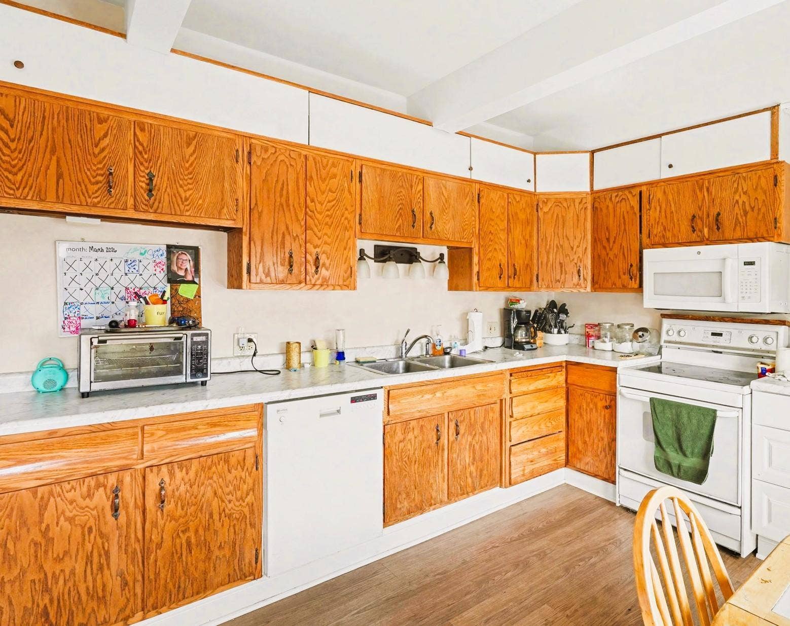 1636-1638 Minnehaha Avenue W, 93, Saint Paul, MN 55104 011_file_7428.jpg