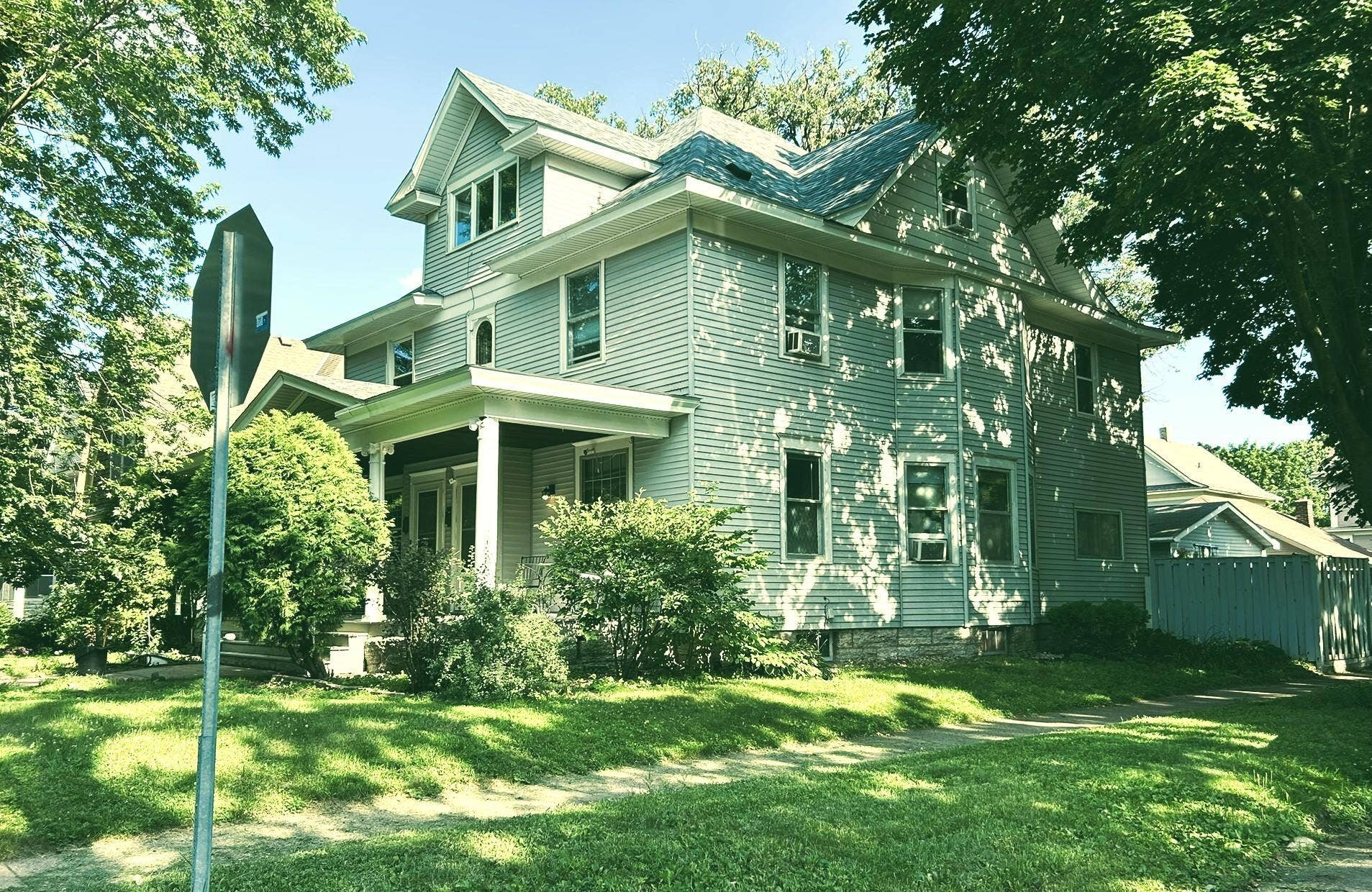 1636-1638 Minnehaha Avenue W, 93, Saint Paul, MN 55104 1636-1638 Minnehaha Avenue W, 93, Saint Paul, MN 55104