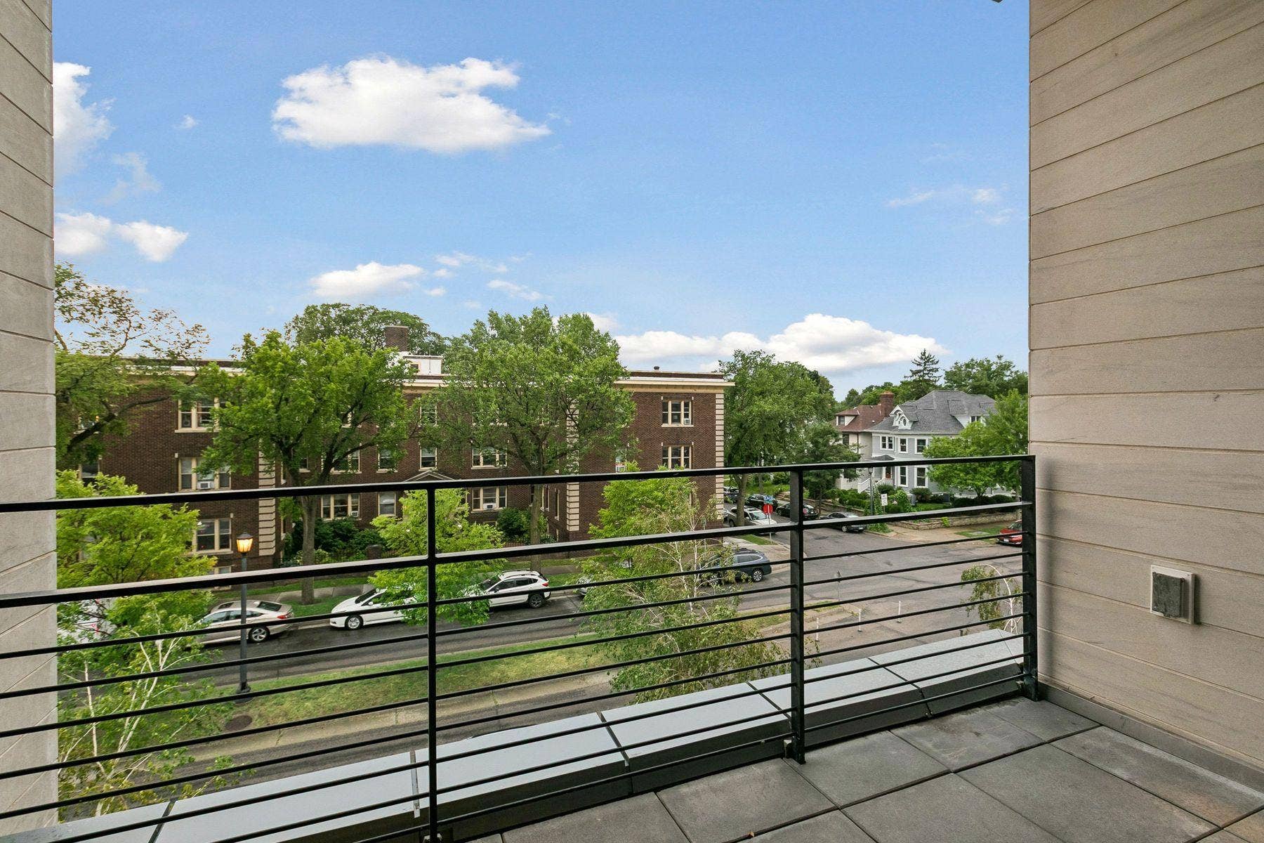 3041 Holmes Avenue S, #302, 23, Minneapolis, MN 55408 3041 Holmes Avenue S, #302, 23, Minneapolis, MN 55408