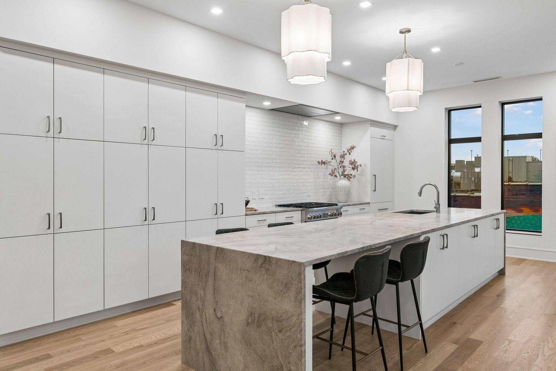 3041 Holmes Avenue S, #302, 23, Minneapolis, MN 55408 3041 Holmes Avenue S, #302, 23, Minneapolis, MN 55408