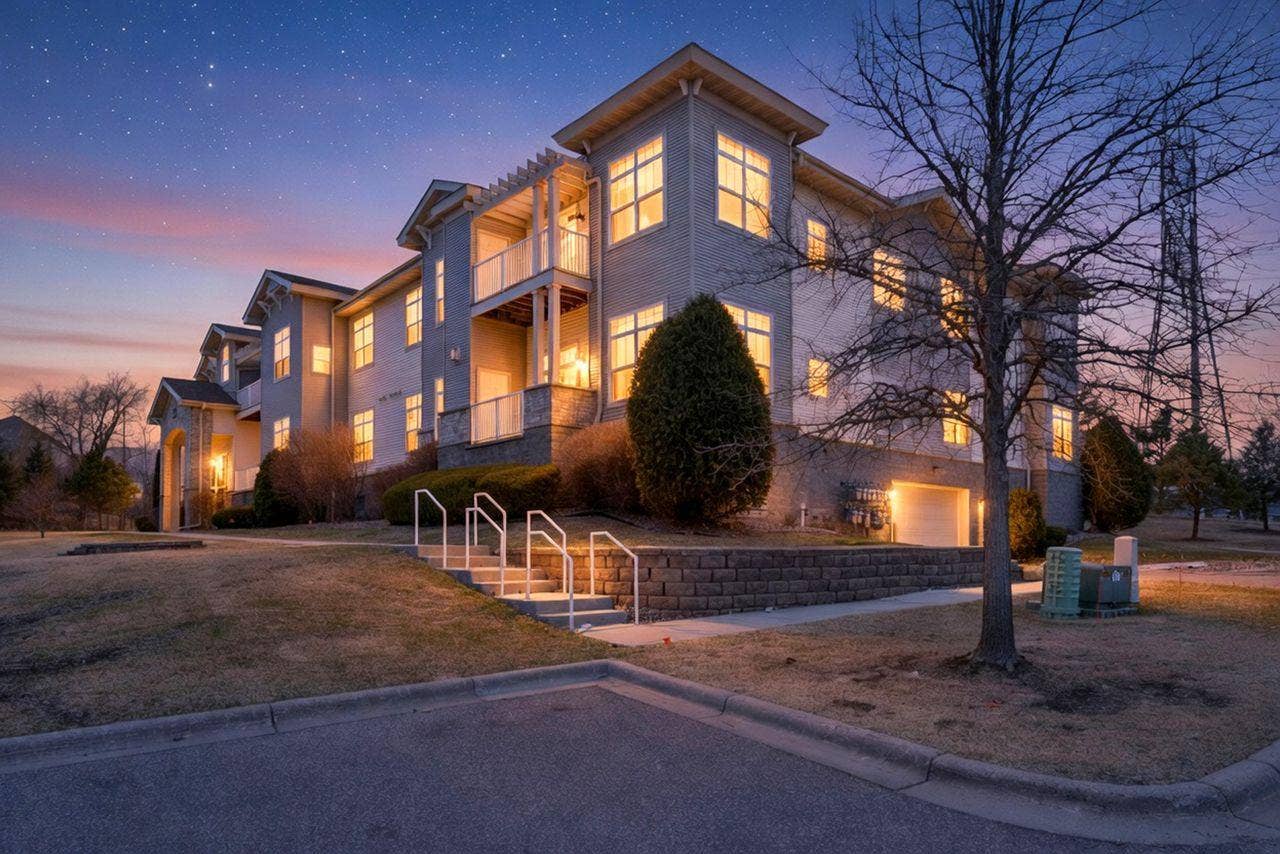 1244 County Road D E, #205, Maplewood, MN 55109 Welcome home!