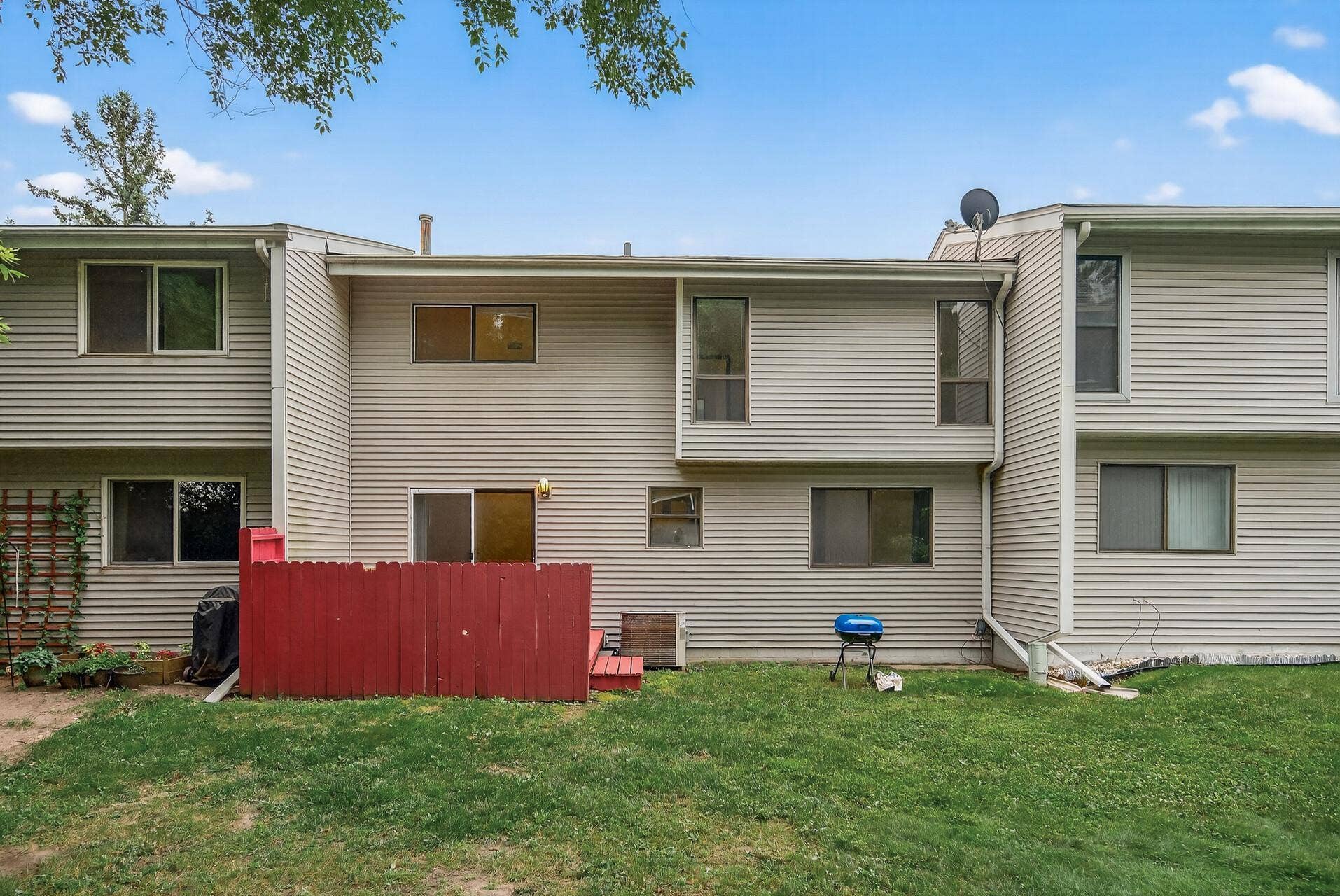 6618 Camden Drive, Brooklyn Center, MN 55430