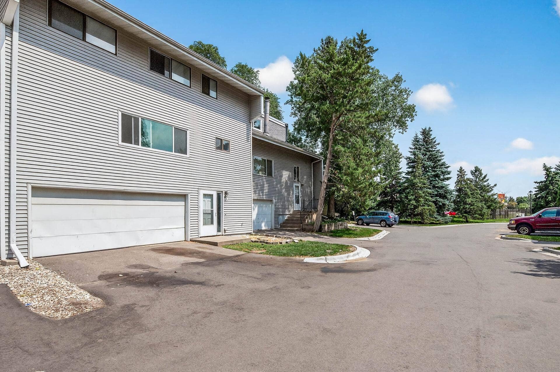 6618 Camden Drive, Brooklyn Center, MN 55430