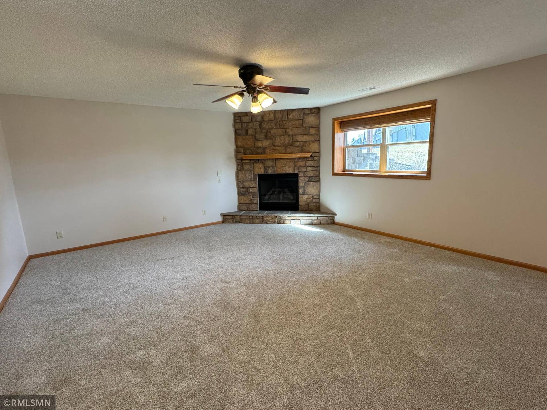 12757 Ferrara Avenue N, Hugo, MN 55038 12757 Ferrara Avenue N, Hugo, MN 55038