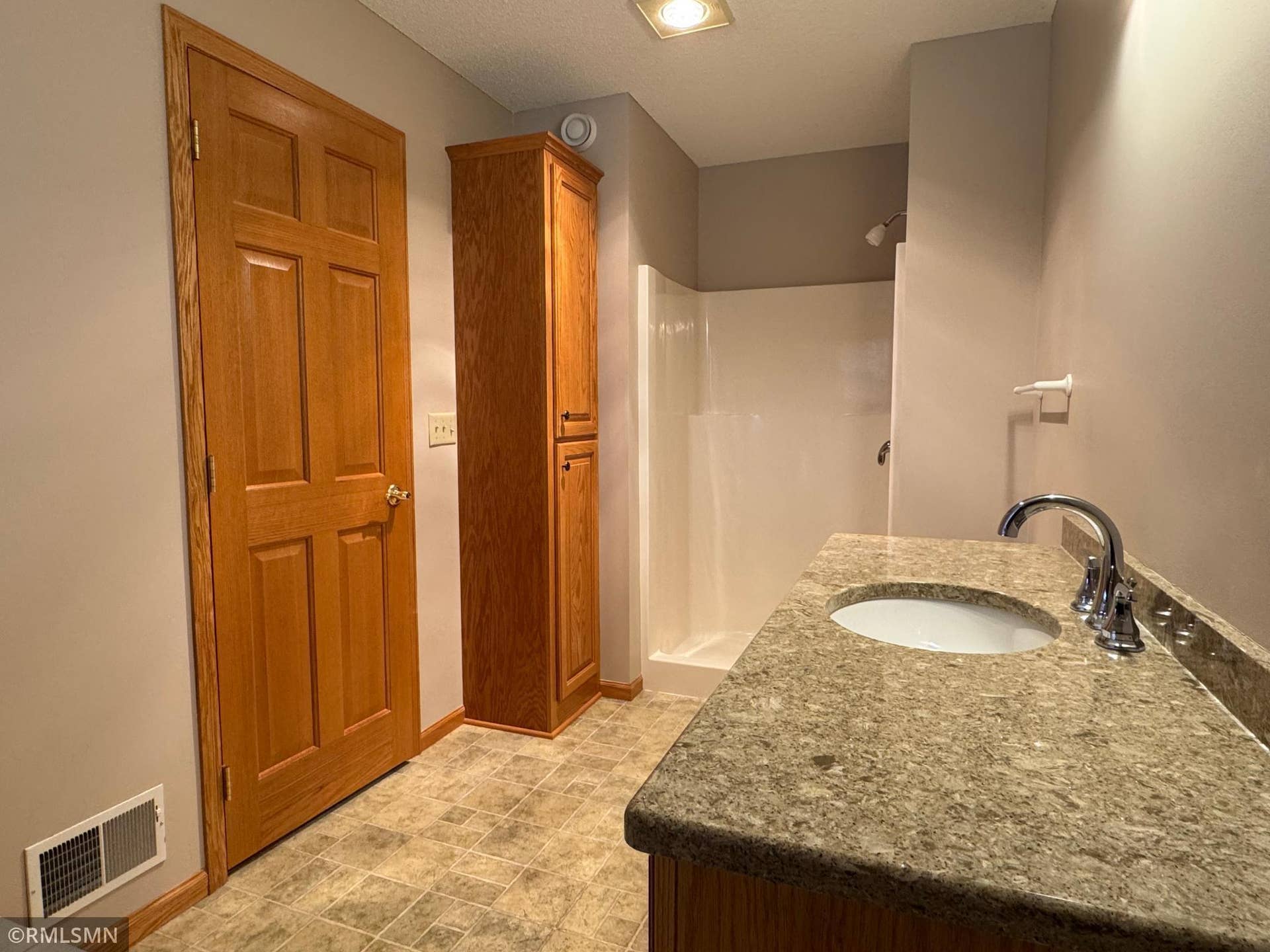 12757 Ferrara Avenue N, Hugo, MN 55038 12757 Ferrara Avenue N, Hugo, MN 55038