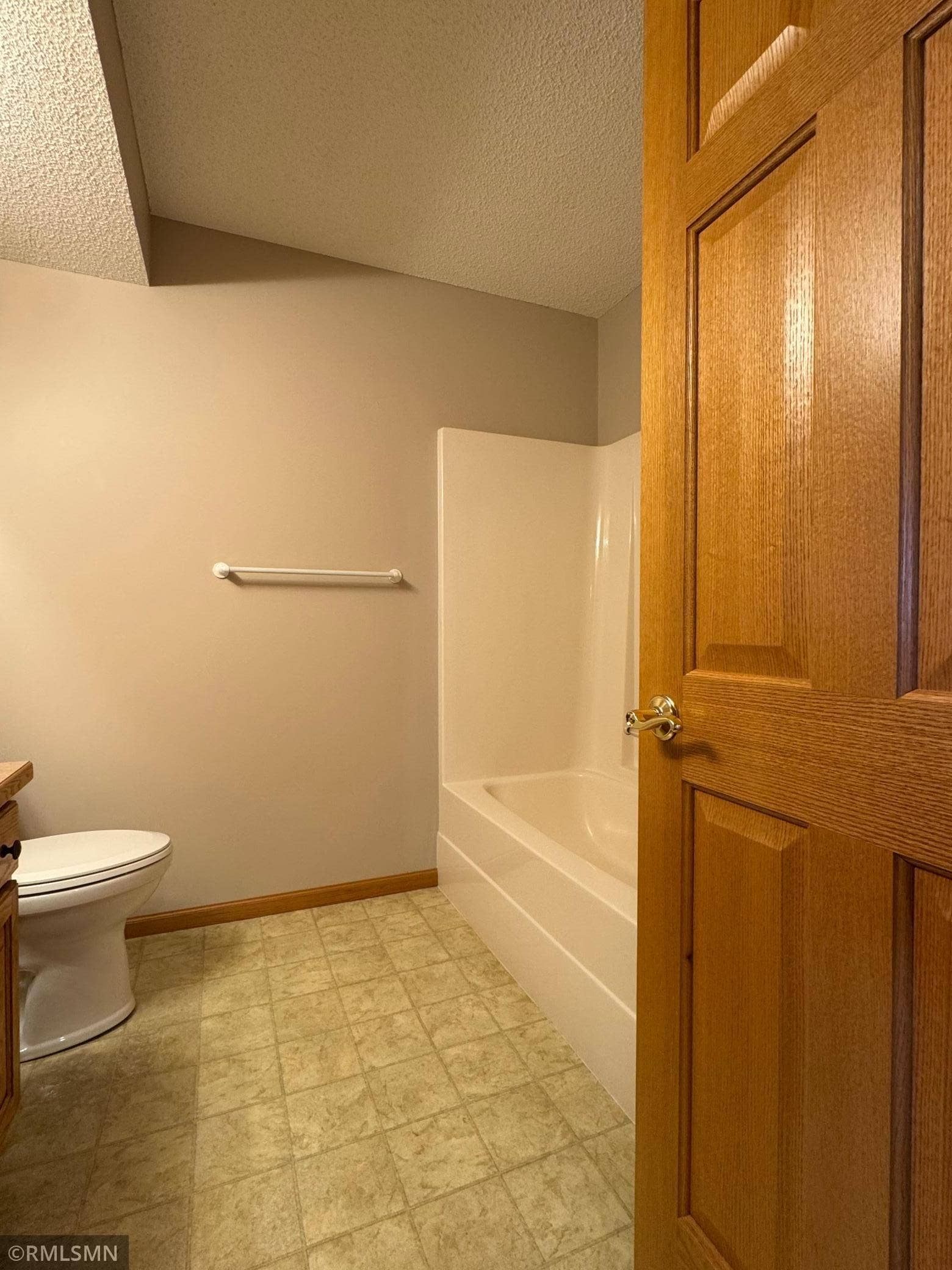 12757 Ferrara Avenue N, Hugo, MN 55038 12757 Ferrara Avenue N, Hugo, MN 55038