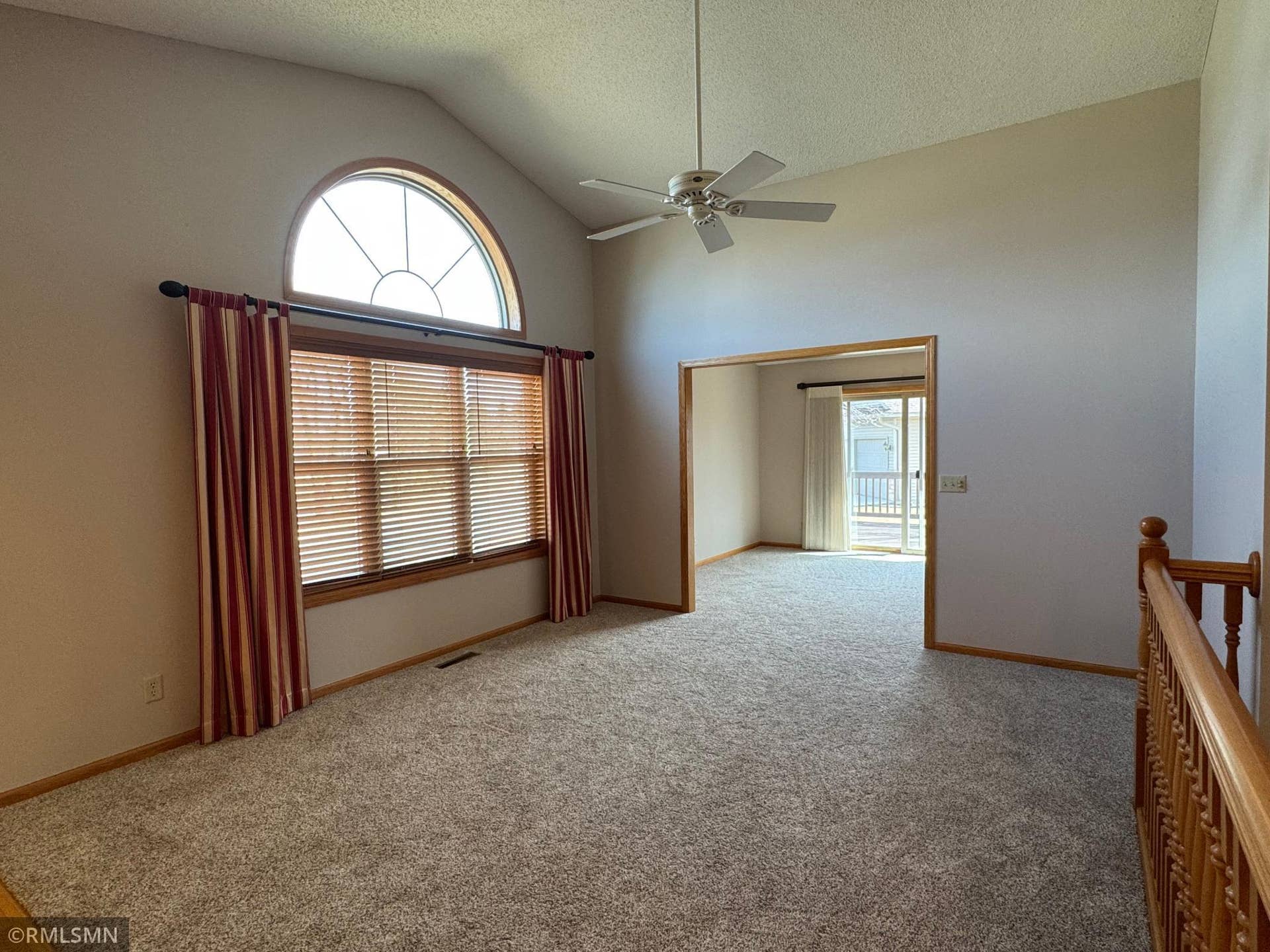 12757 Ferrara Avenue N, Hugo, MN 55038 Newer carpet on the main floor