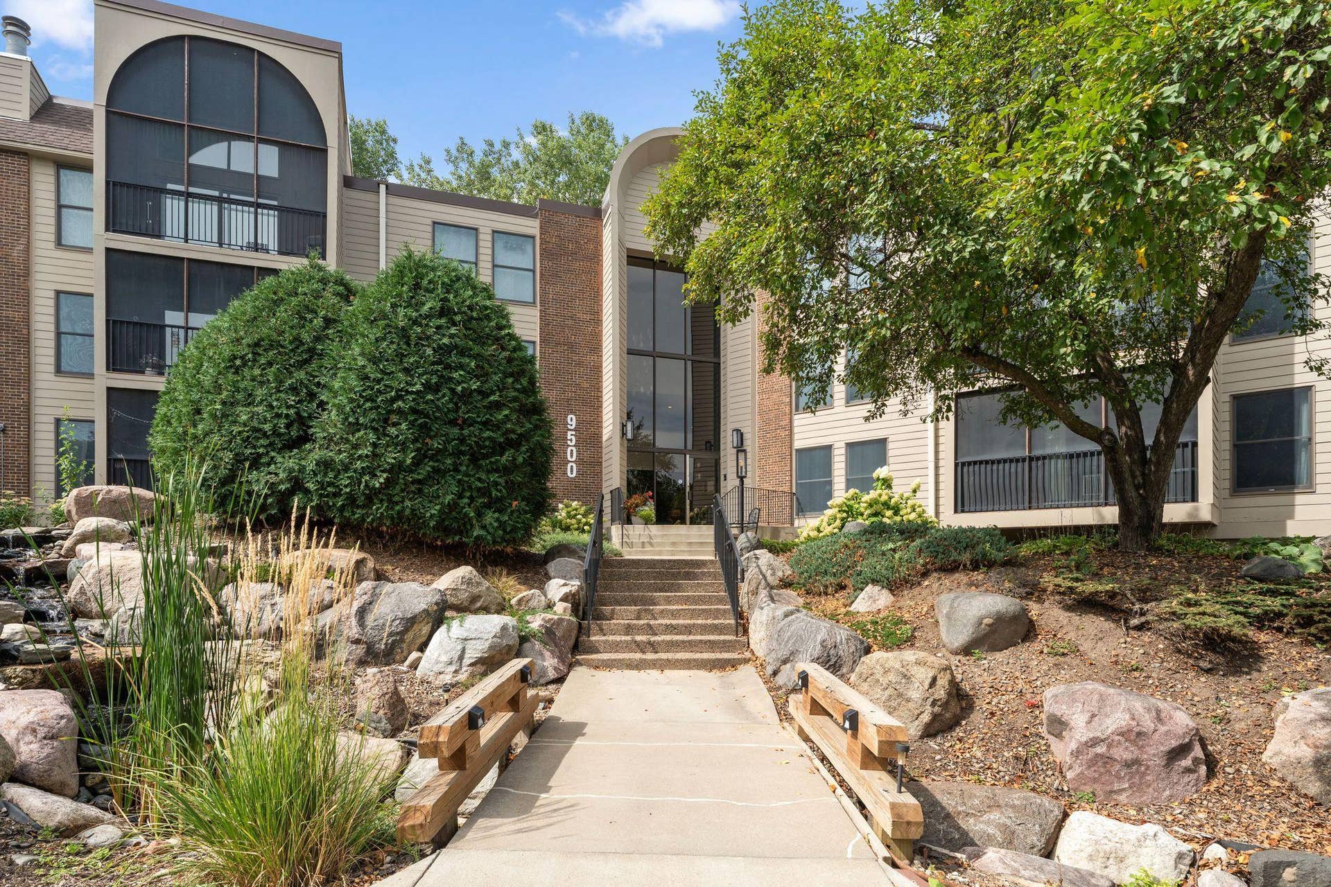 Welcome to 9500 Collegeview