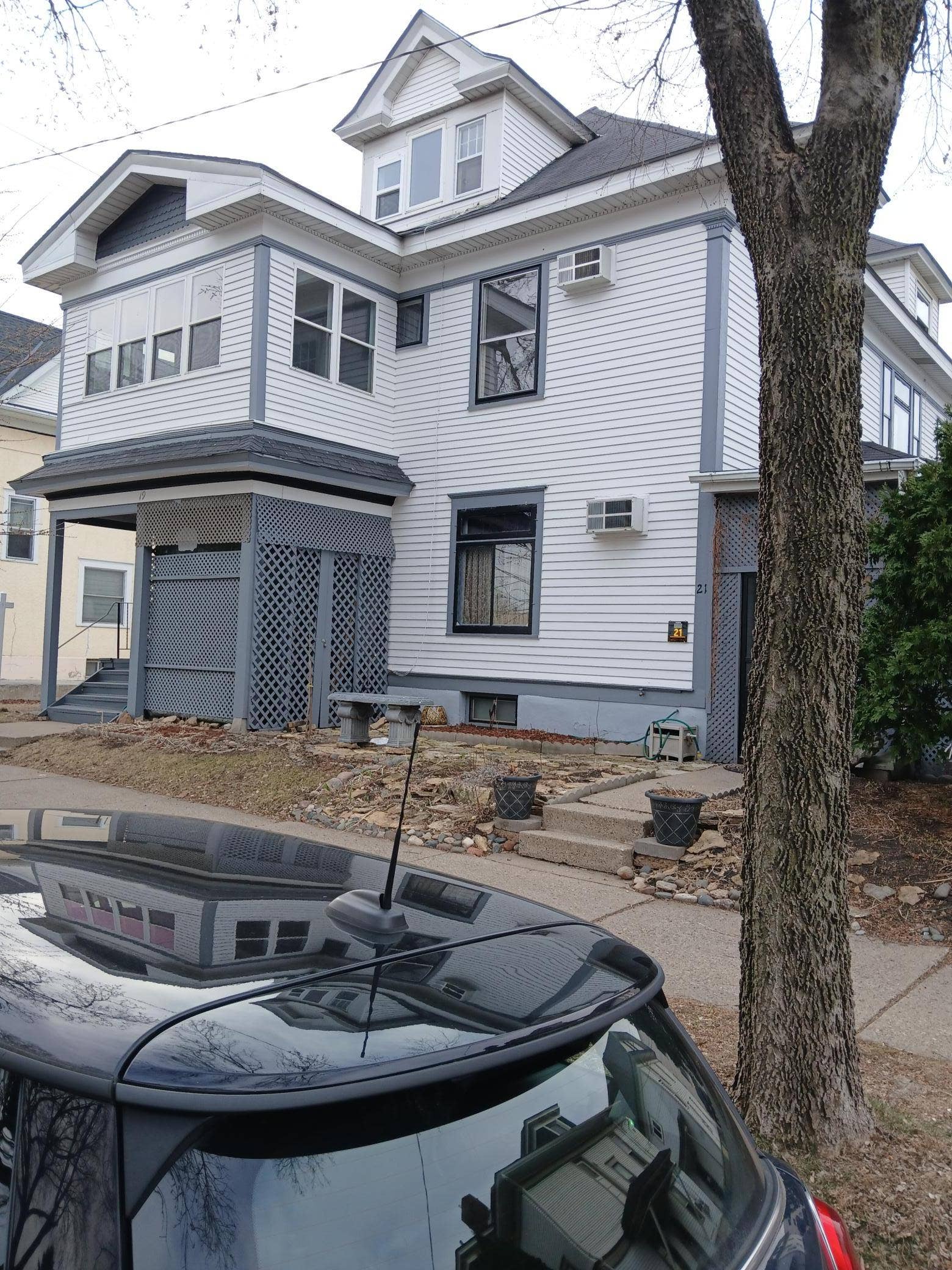 19 W 25th Street, 84, Minneapolis, MN 55404 19 W 25 Front View.jpg