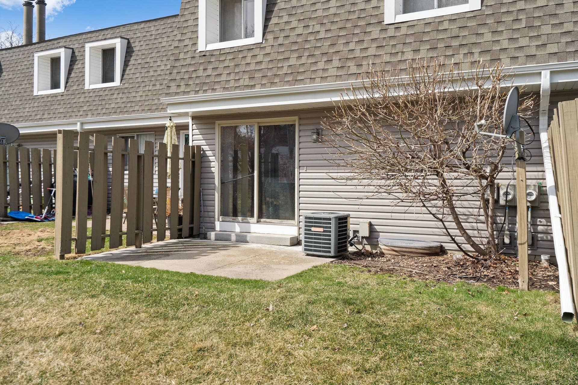 418 Dorland Place, Maplewood, MN 55119 20-web-or-mls-418-dorland-pl.jpg