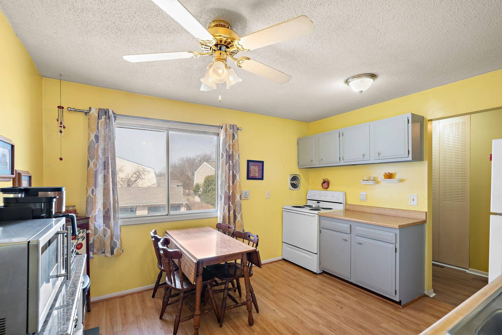 418 Dorland Place, Maplewood, MN 55119 6-web-or-mls-418-dorland-pl.jpg