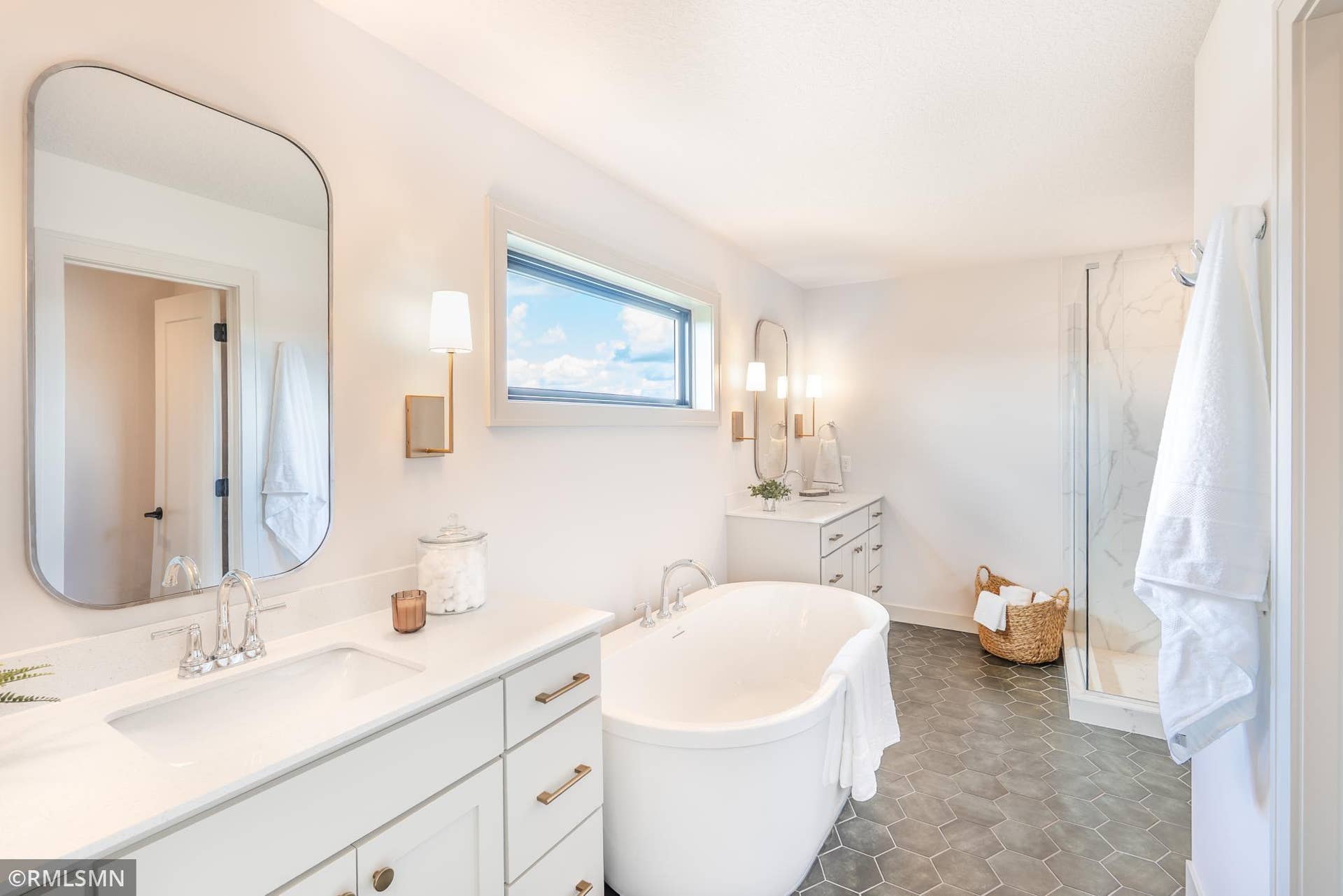 5058 Airlake Draw, Woodbury, MN 55129 DSC02687-Edit.jpg
