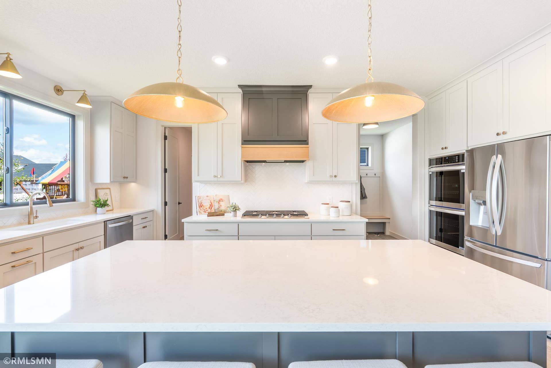 5058 Airlake Draw, Woodbury, MN 55129 DSC02642-Edit.jpg