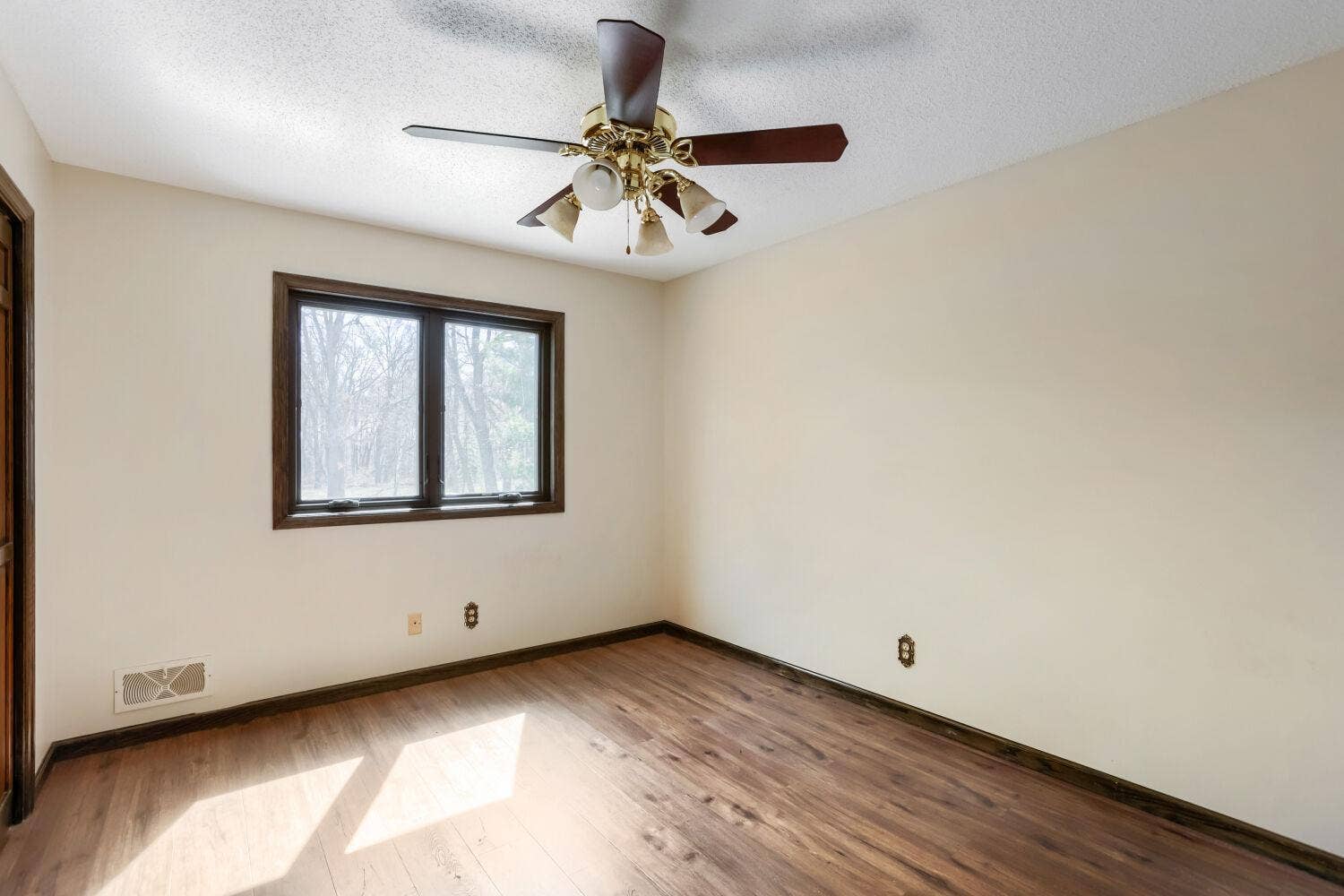 5696 170th Street N, Hugo, MN 55038 5696 170th St N - Web Quality - 028 - 22 Bedroom.jpg