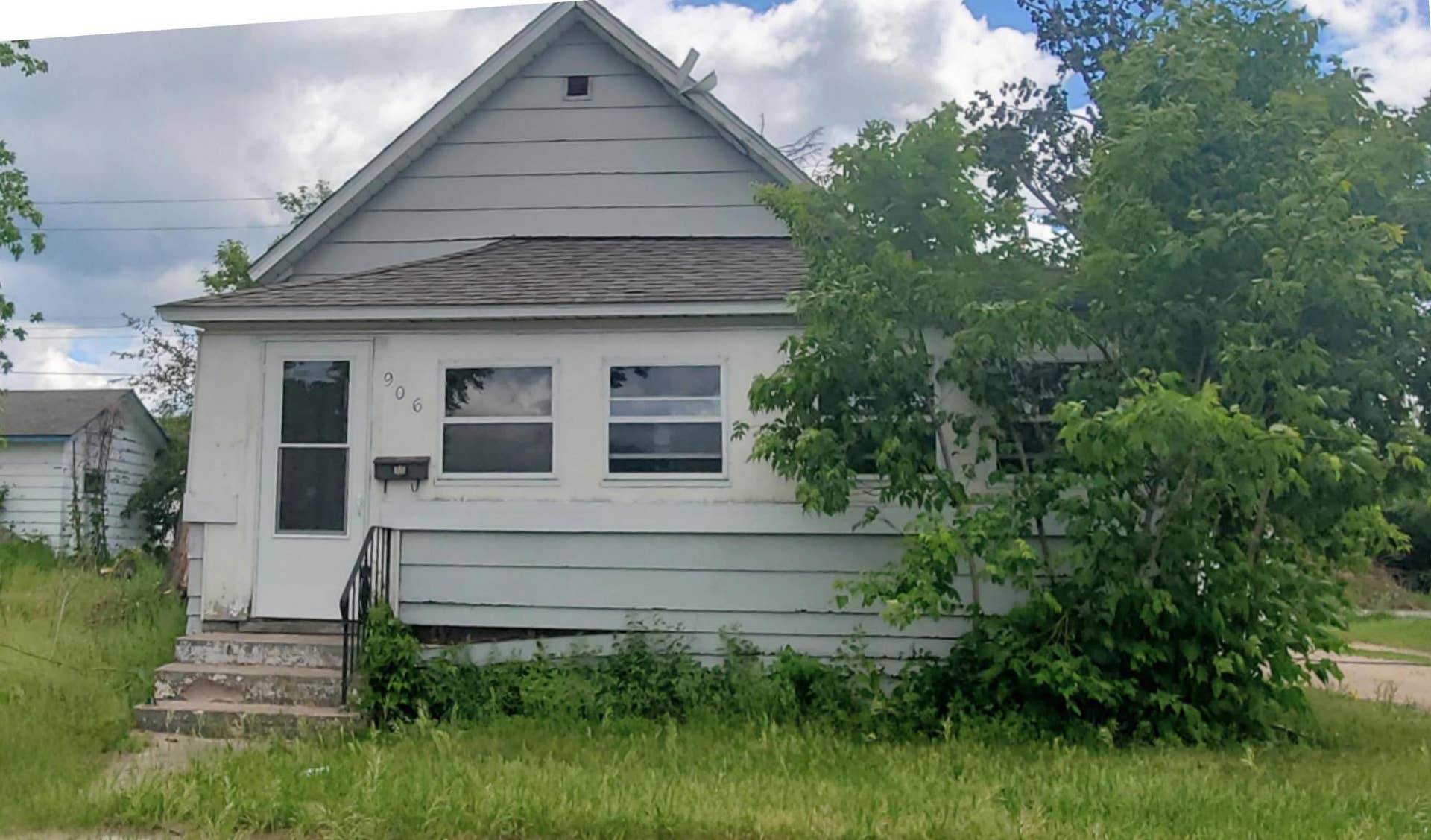 906 Irvine Avenue NW, Bemidji, MN 56601 20260612_121058.JPG