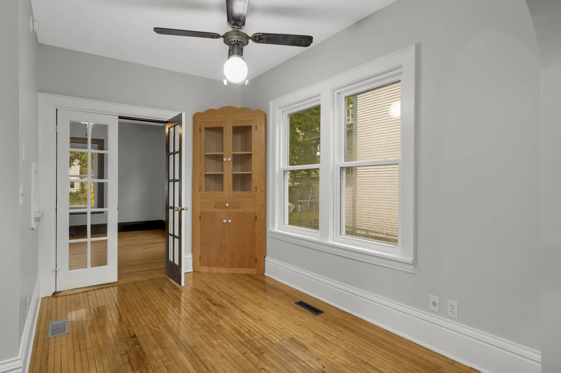 3723 1st Avenue S, 40, Minneapolis, MN 55409 Image-9.jpg