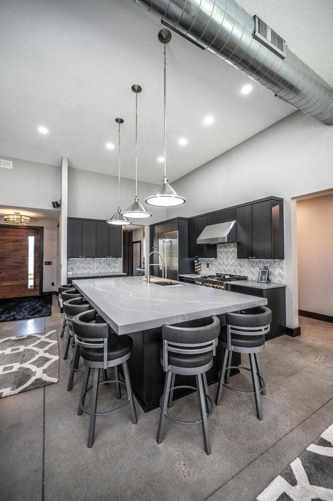 046-129-Kitchen-666x1000.jpg