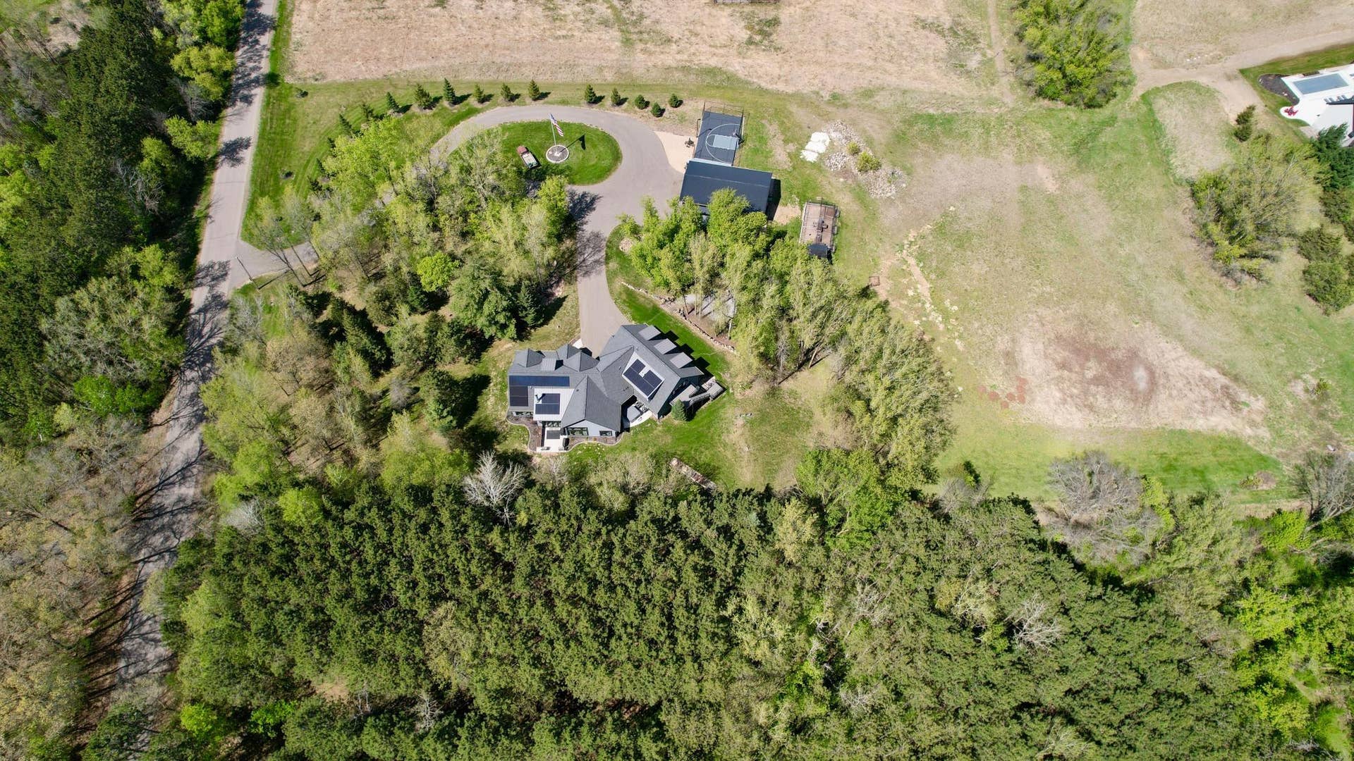 5211 Trading Post Trail S, Afton, MN 55001