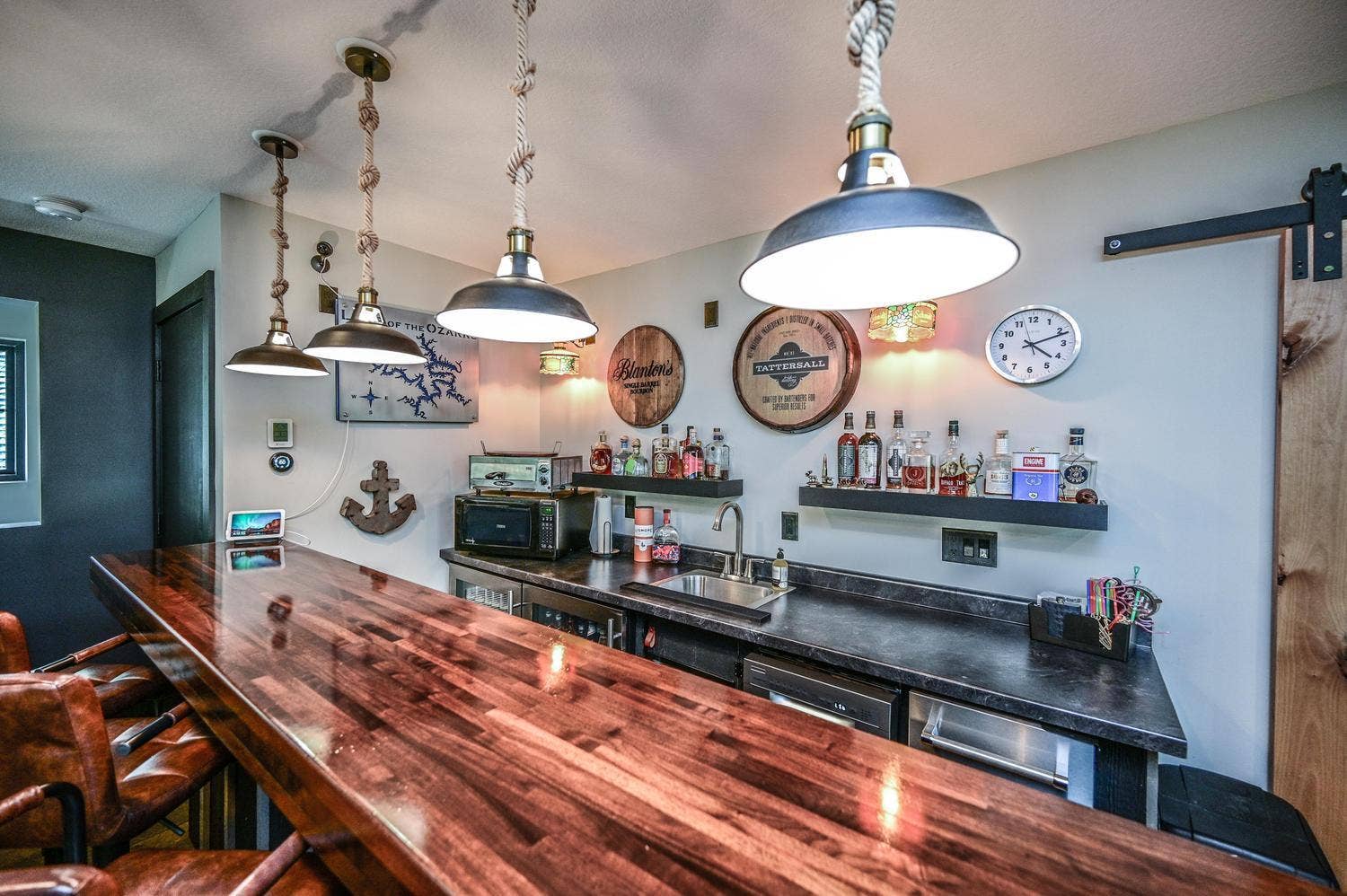 082-149-Wet Bar-1500x999.jpg