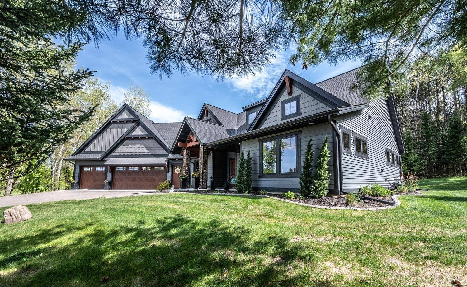 037-159-Front of Home-1500x923.jpg