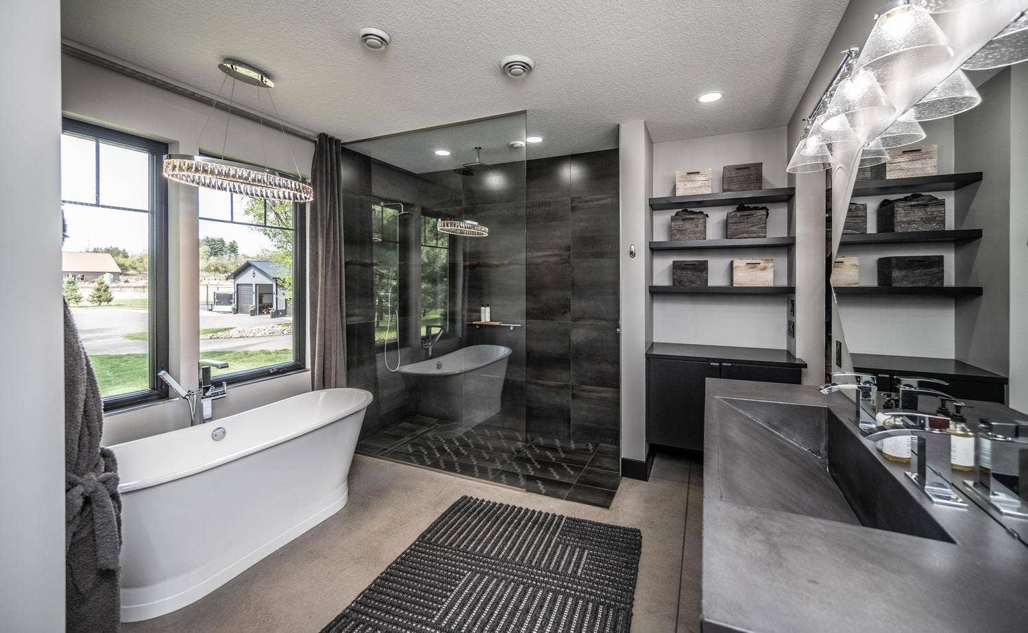065-166-Primary Bath-1500x924.jpg