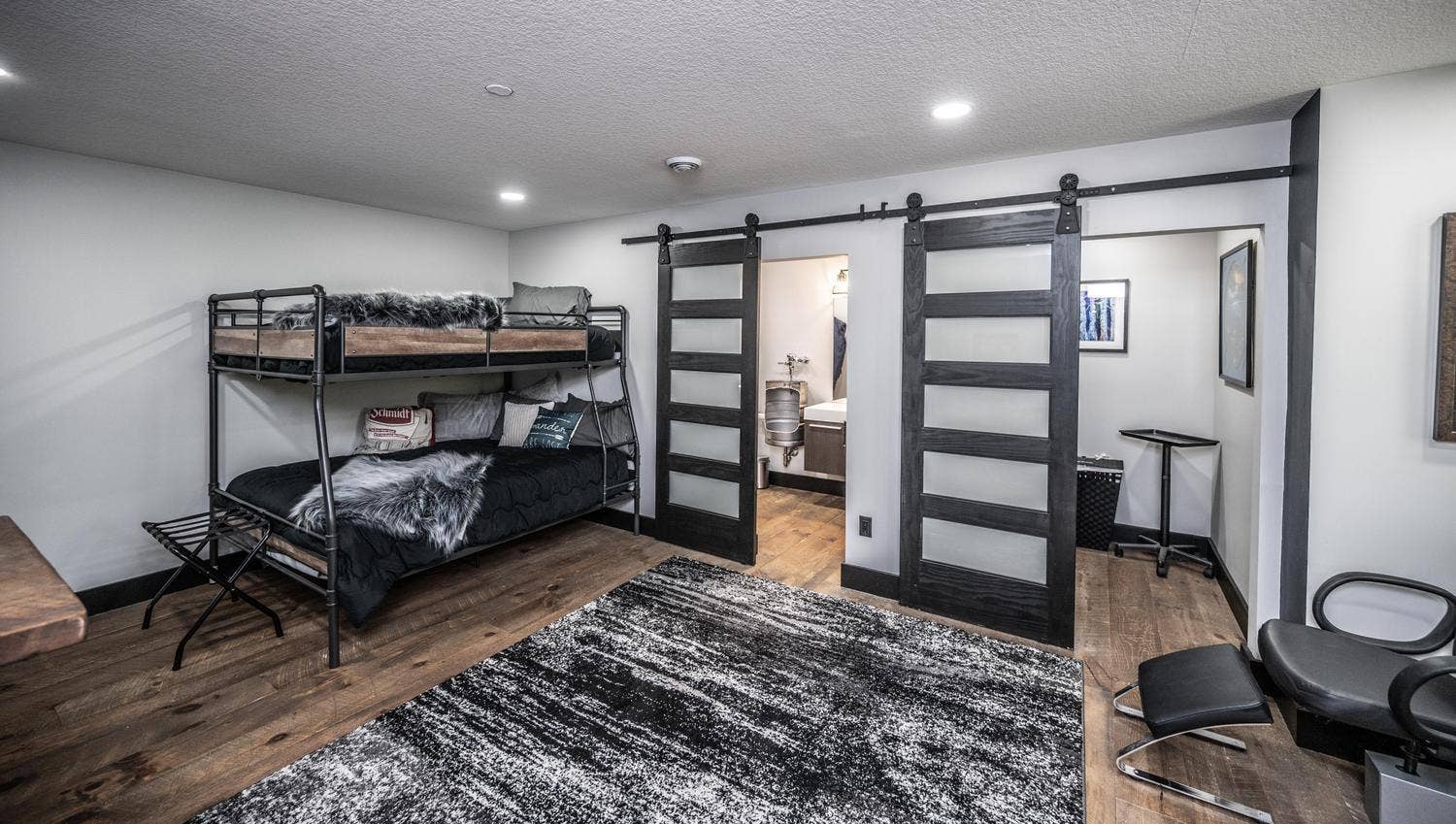 083-142-Bonus Room-1500x850.jpg