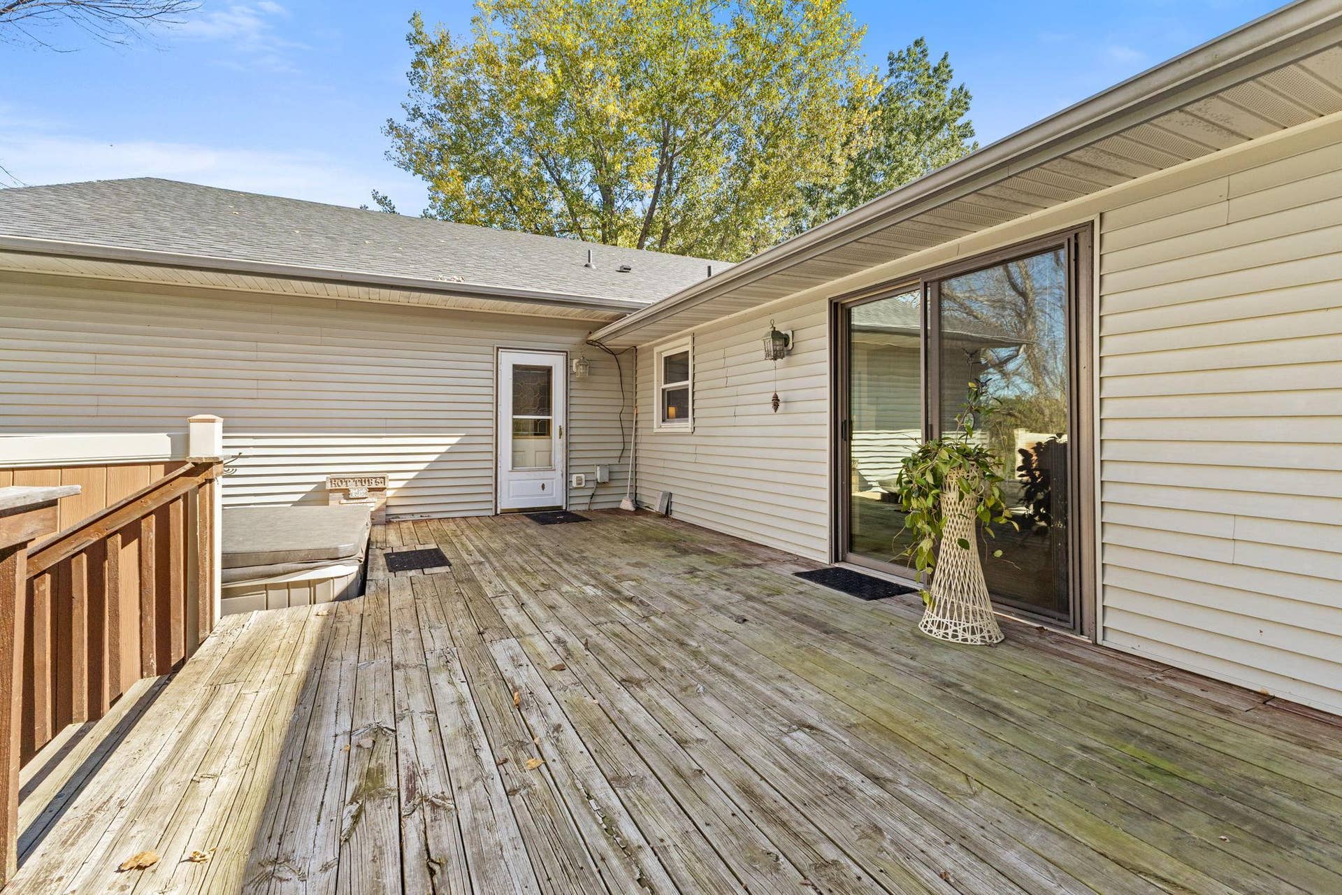 61 212th Lane NW, Cedar, MN 55011 Vivid Spaces_61 212th Ln NW_059.jpg
