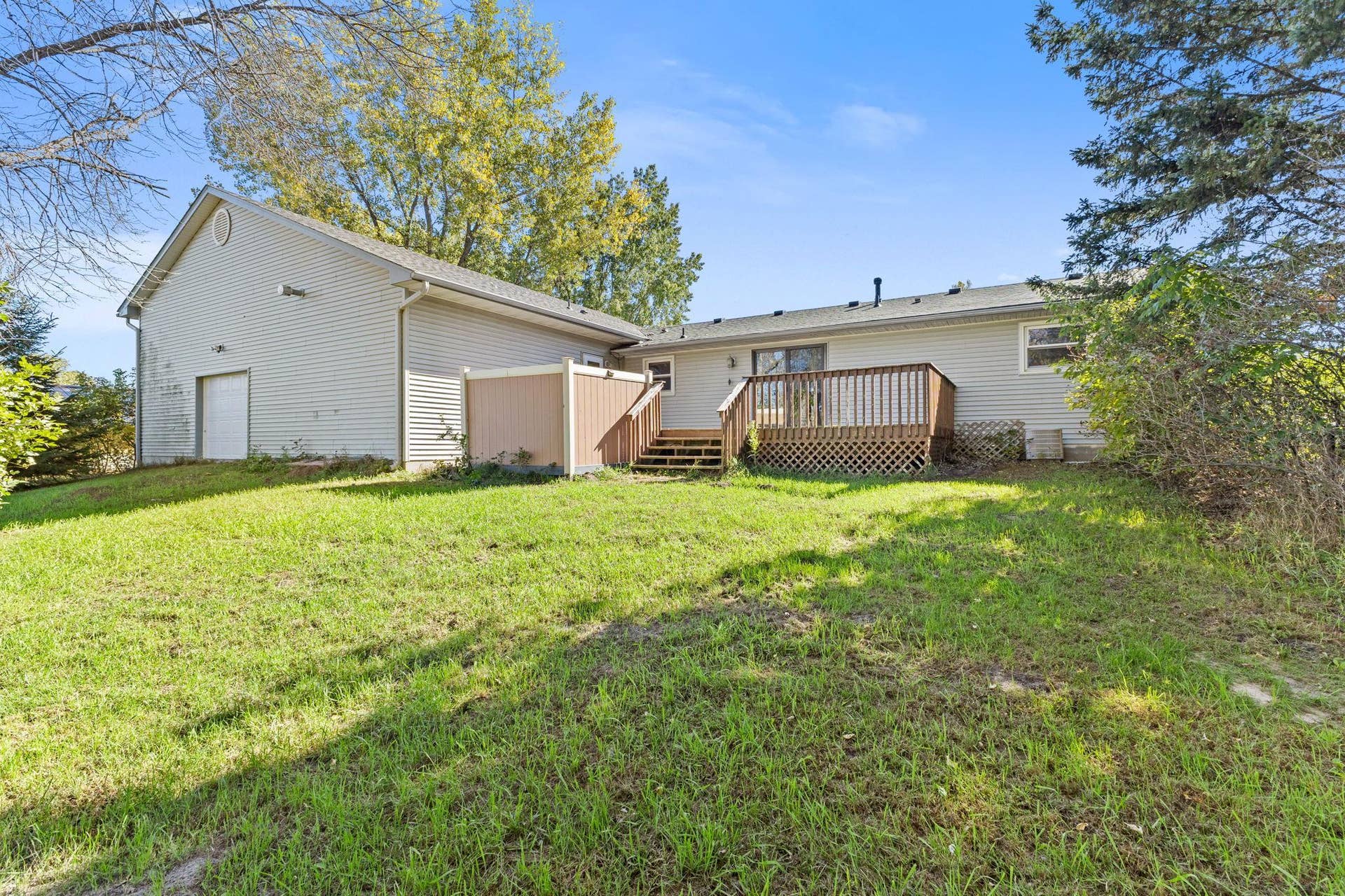 61 212th Lane NW, Cedar, MN 55011 Vivid Spaces_61 212th Ln NW_061.jpg