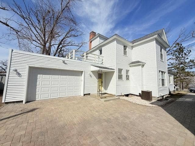 609 Lake Boulevard NE, Bemidji, MN 56601 garage.jpg