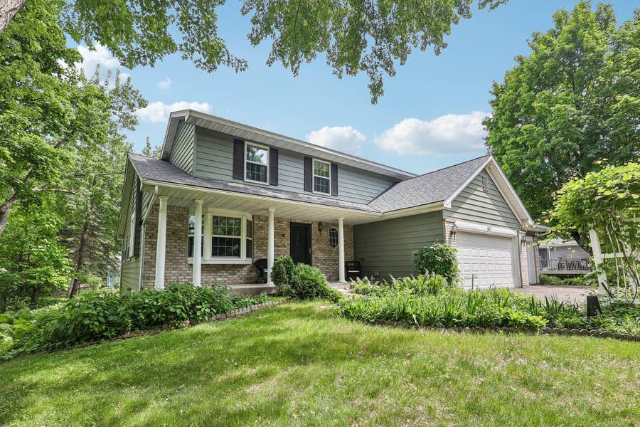 Property photo for 161 7th Street S, Bayport, MN