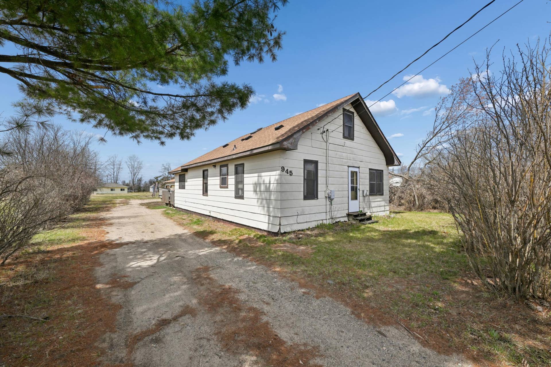 945 East Avenue NE, Bemidji, MN 56601 Street view
