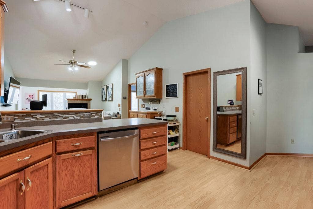 6303 Cavell Court, Brooklyn Park, MN 55428 6303 Cavell Court - MLS Sized - 009 - 09 Kitchen.jpg