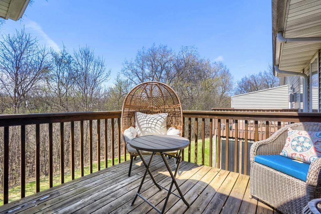6303 Cavell Court, Brooklyn Park, MN 55428 6303 Cavell Court - MLS Sized - 017 - 17 Balcony.jpg
