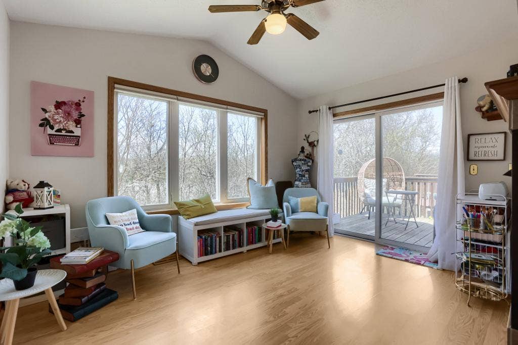 6303 Cavell Court, Brooklyn Park, MN 55428 6303 Cavell Court - MLS Sized - 011 - 11 Family Room.jpg