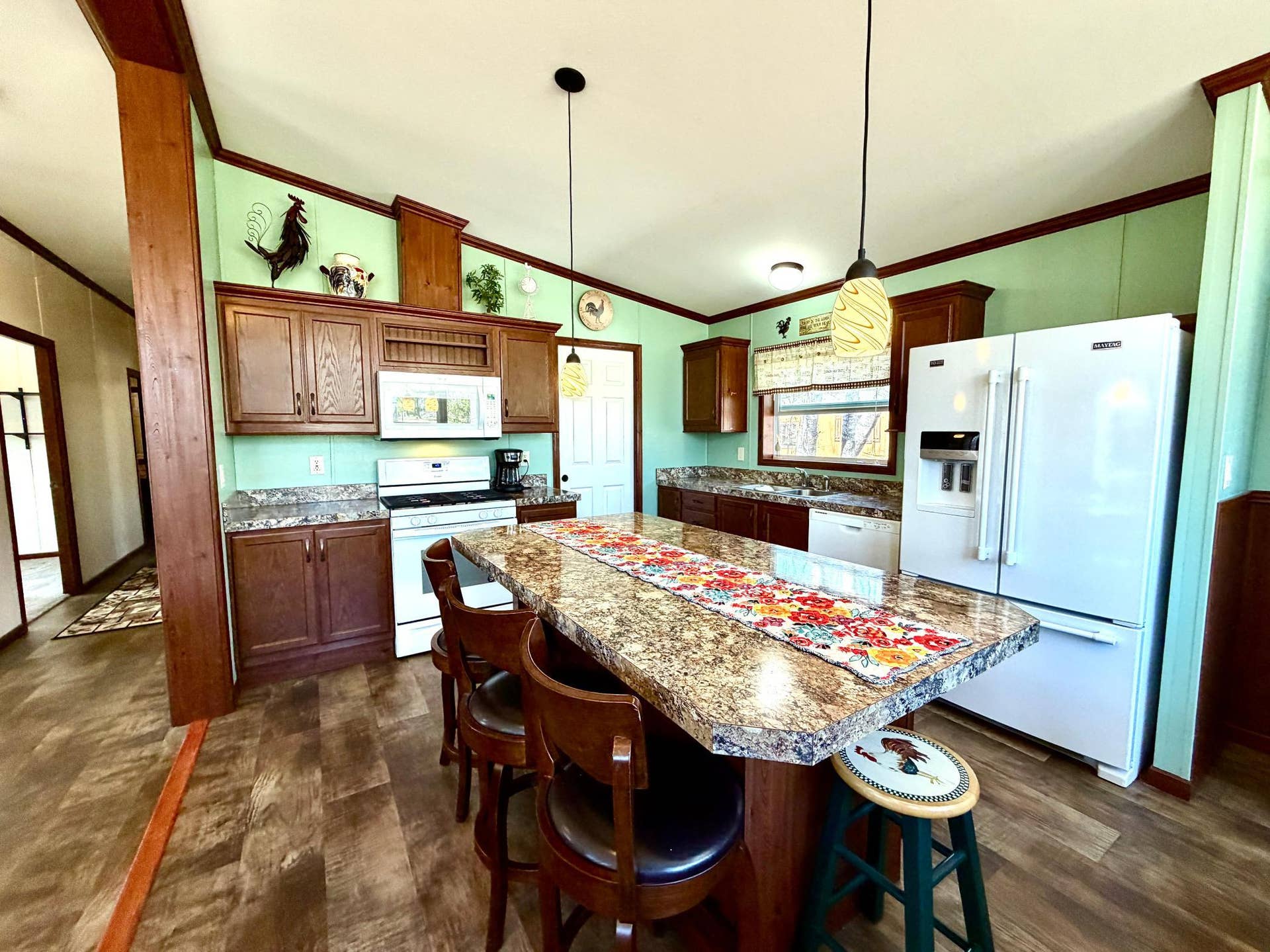1707 Crosby Court SE, #21, Bemidji, MN 56601 Island.jpeg