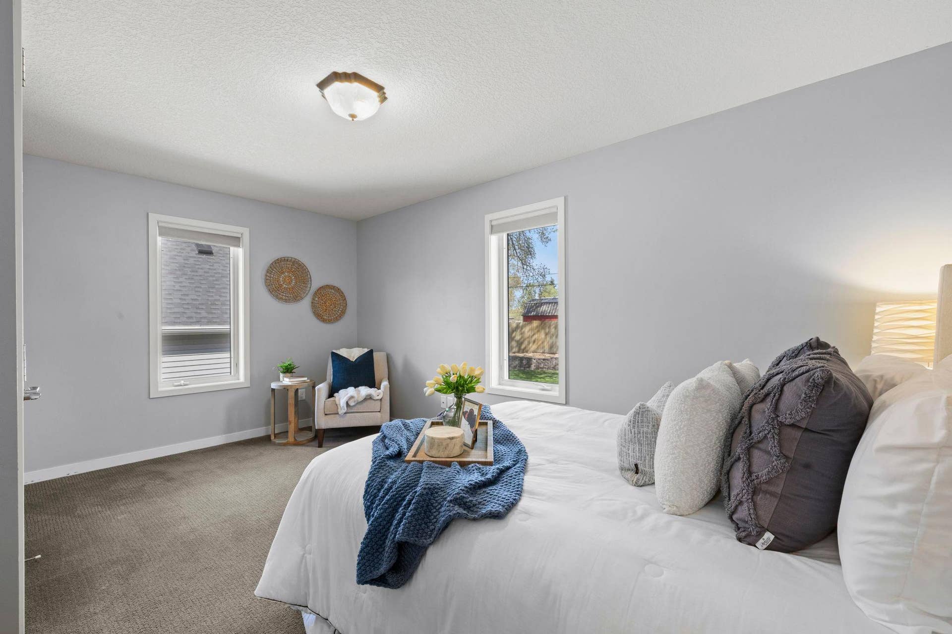319 Bellwood Avenue, Maplewood, MN 55117 Three main-level bedrooms offer flexible living options.