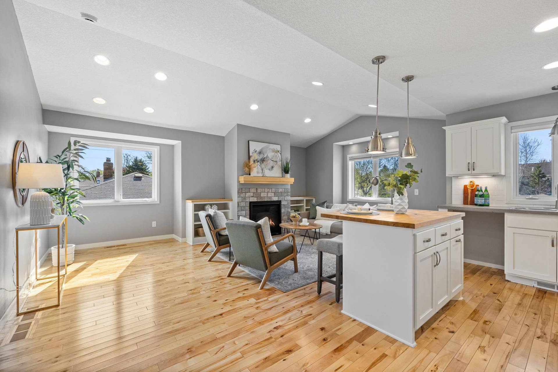 319 Bellwood Avenue, Maplewood, MN 55117 A standout feature of the home is the expansive private primary suite, designed as its own independent living space.