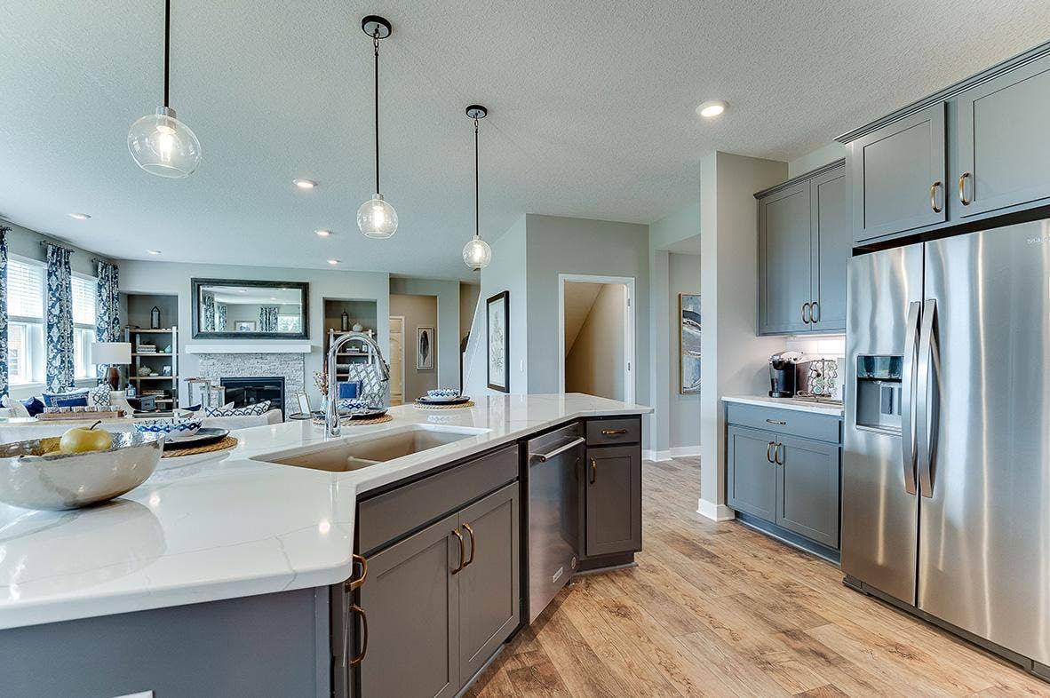 4913 Blake Way, Woodbury, MN 55129 Whitney 03.jpg