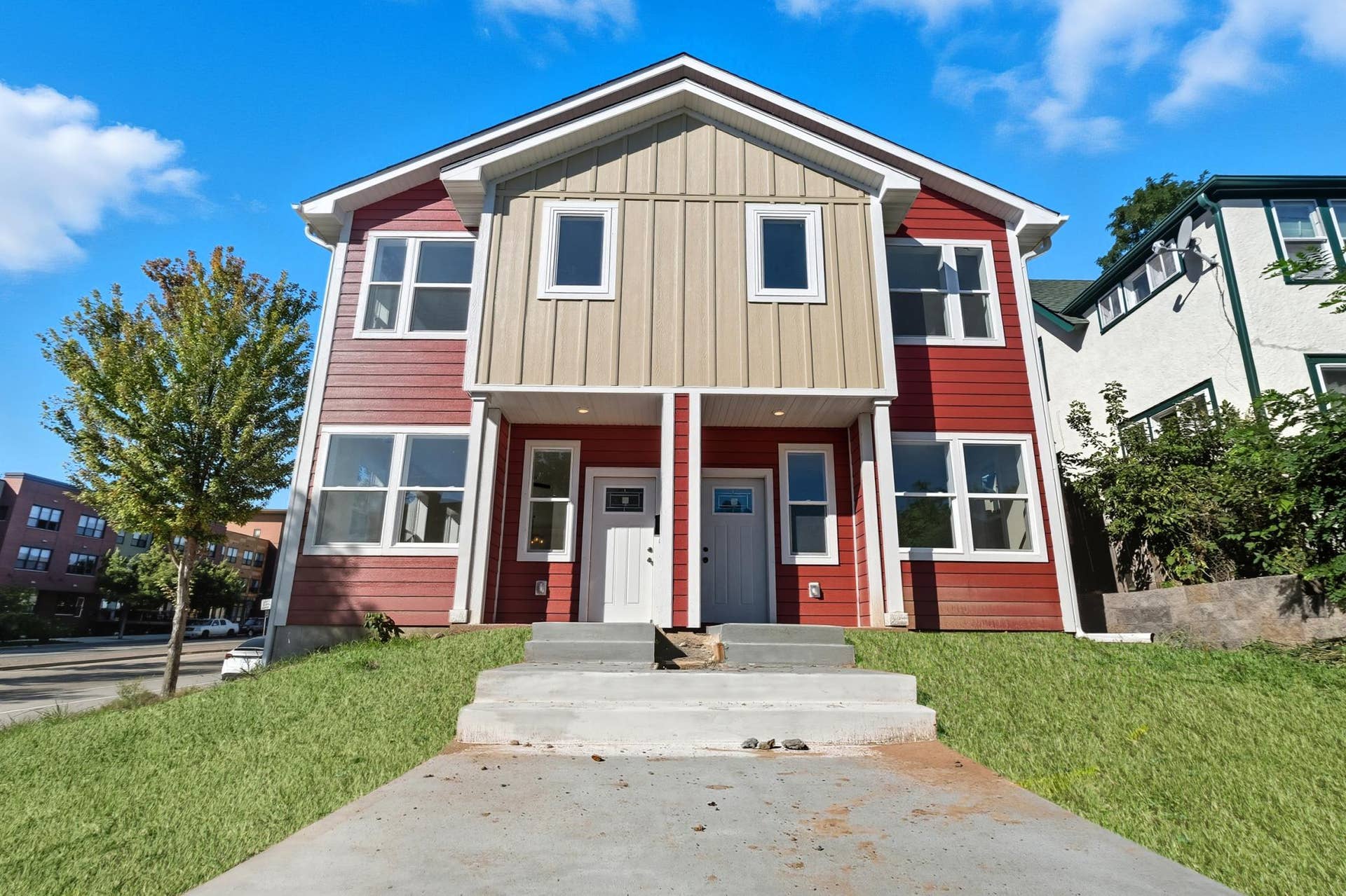 2127 James Avenue N, 57, Minneapolis, MN 55411 Model, color may vary