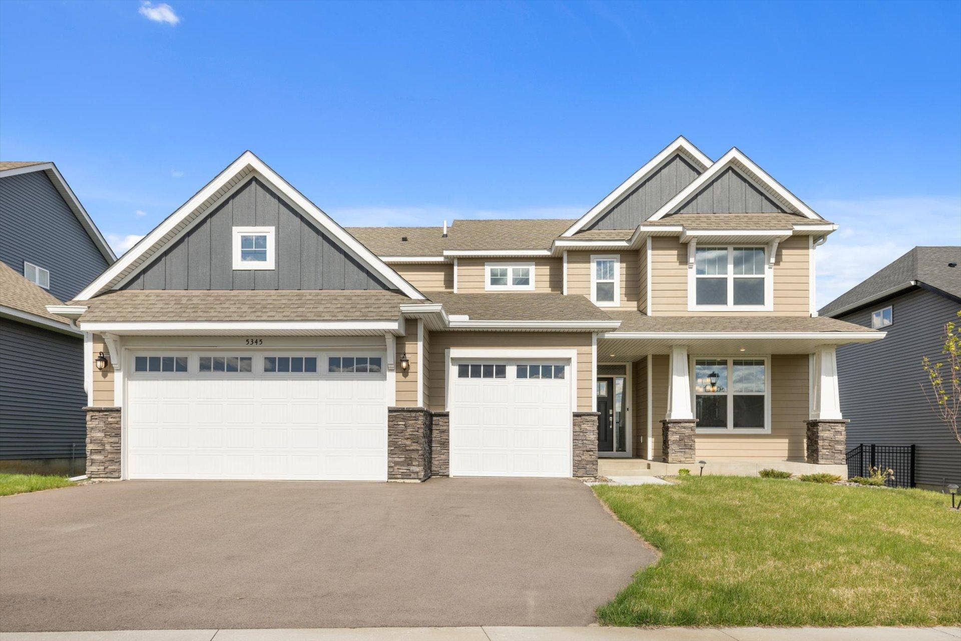 5345 Chapin Lane, Woodbury, MN 55129 01-R5C_6454.jpg